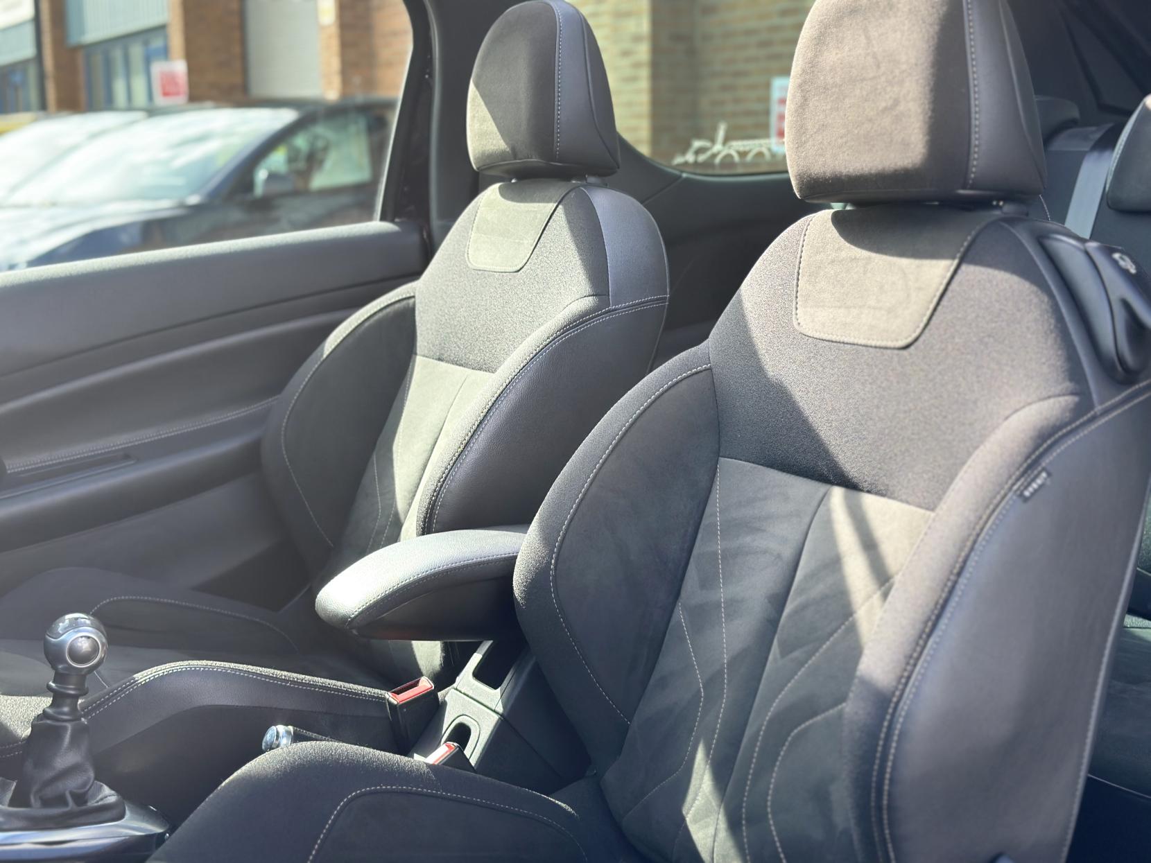 DS AUTOMOBILES DS 3 CABRIO 1.6 THP Prestige Cabriolet 2dr Petrol Manual Euro 6 (s/s) (165 bhp)