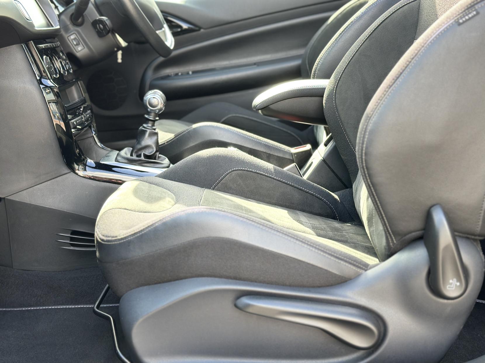 DS AUTOMOBILES DS 3 CABRIO 1.6 THP Prestige Cabriolet 2dr Petrol Manual Euro 6 (s/s) (165 bhp)