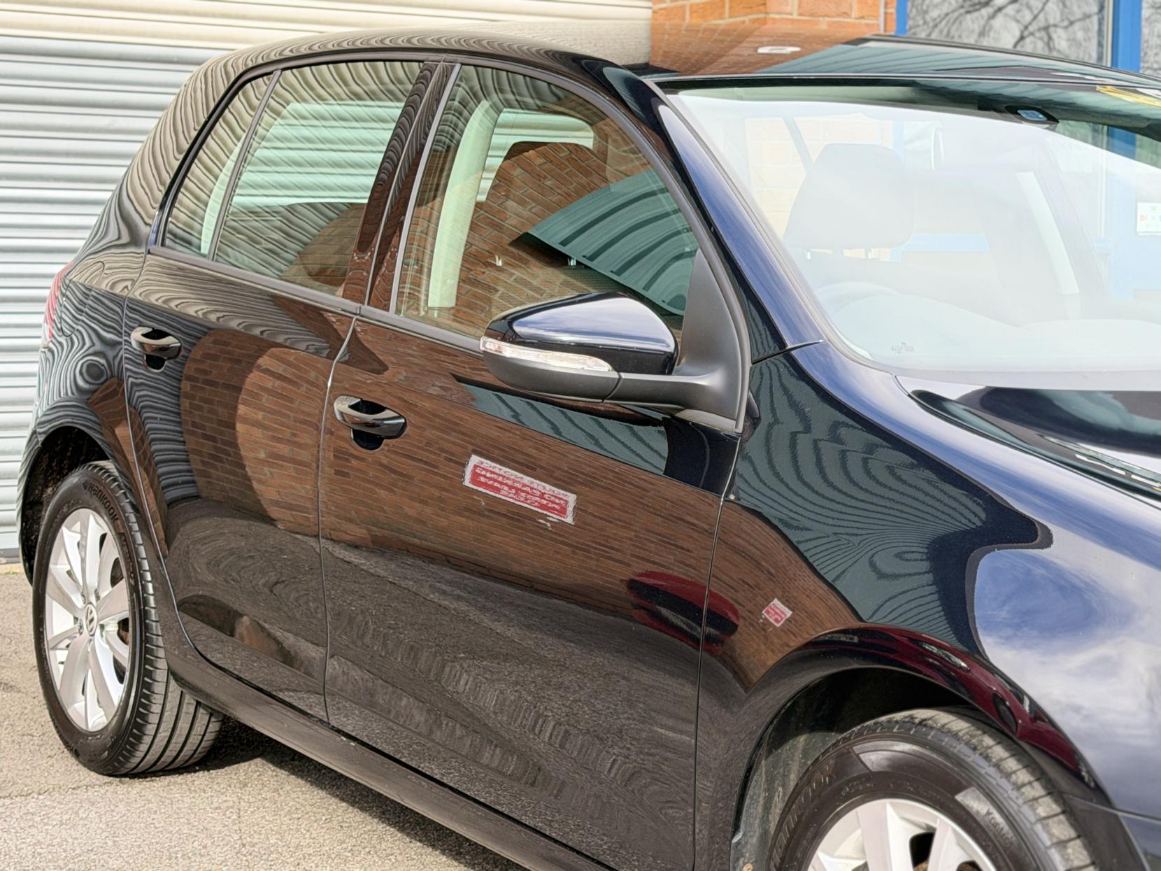 Volkswagen Golf 2.0 TDI SE Hatchback 5dr Diesel DSG Euro 5 (140 ps)