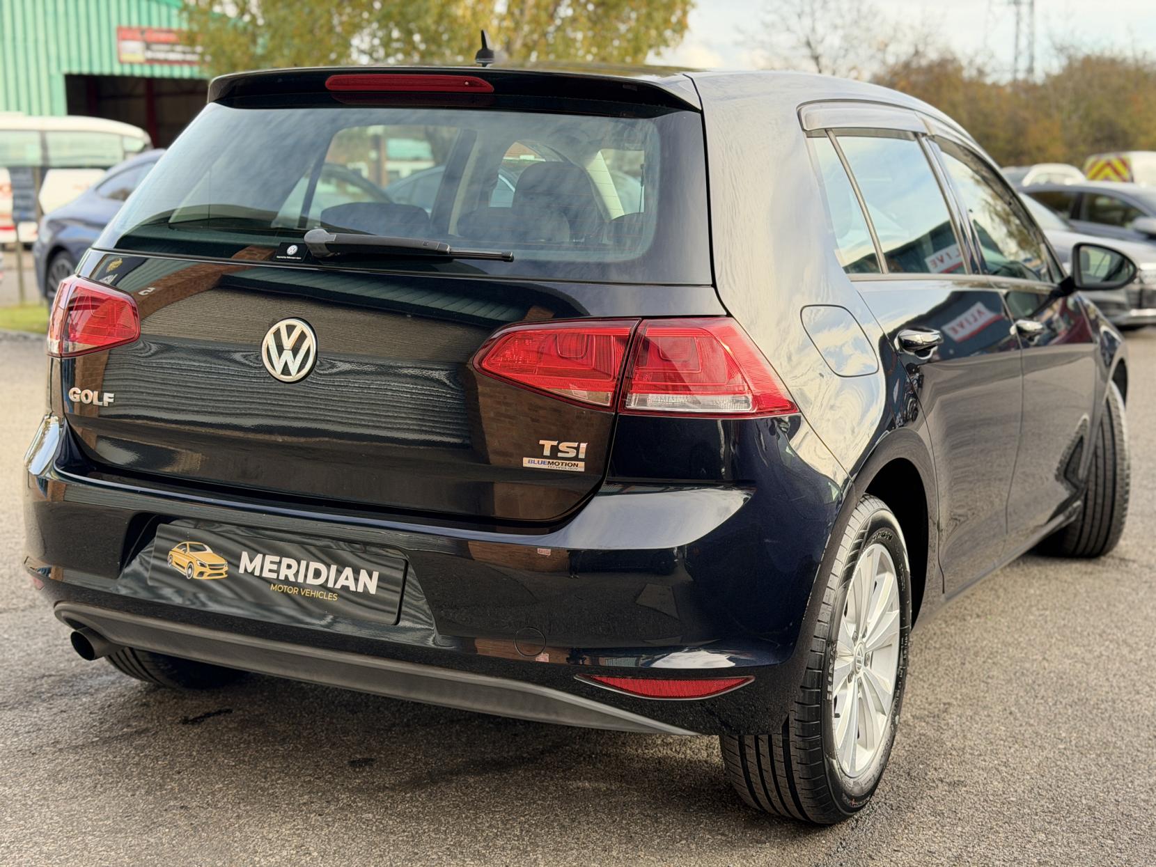 Volkswagen Golf 1.2 TSI BlueMotion Tech S Hatchback 5dr Petrol DSG Euro 5 (s/s) (105 ps)