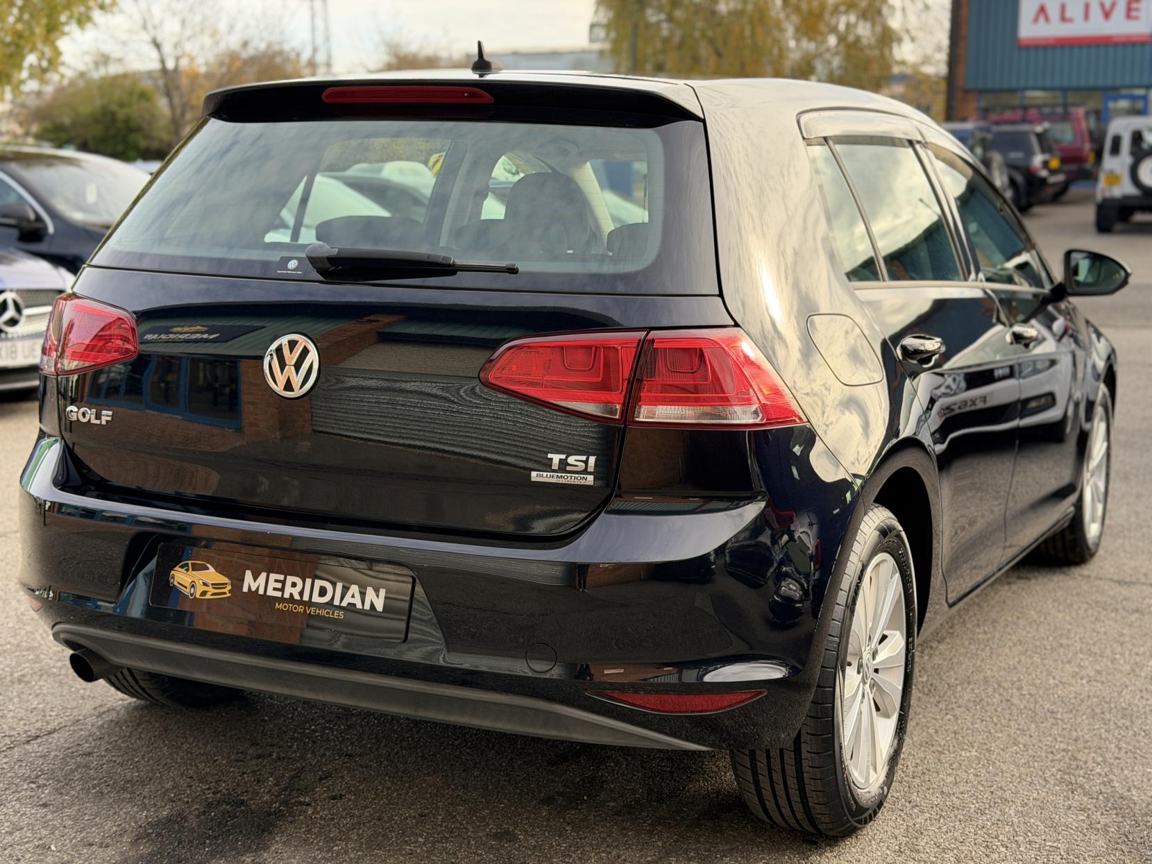 Volkswagen Golf 1.2 TSI BlueMotion Tech S Hatchback 5dr Petrol DSG Euro 5 (s/s) (105 ps)