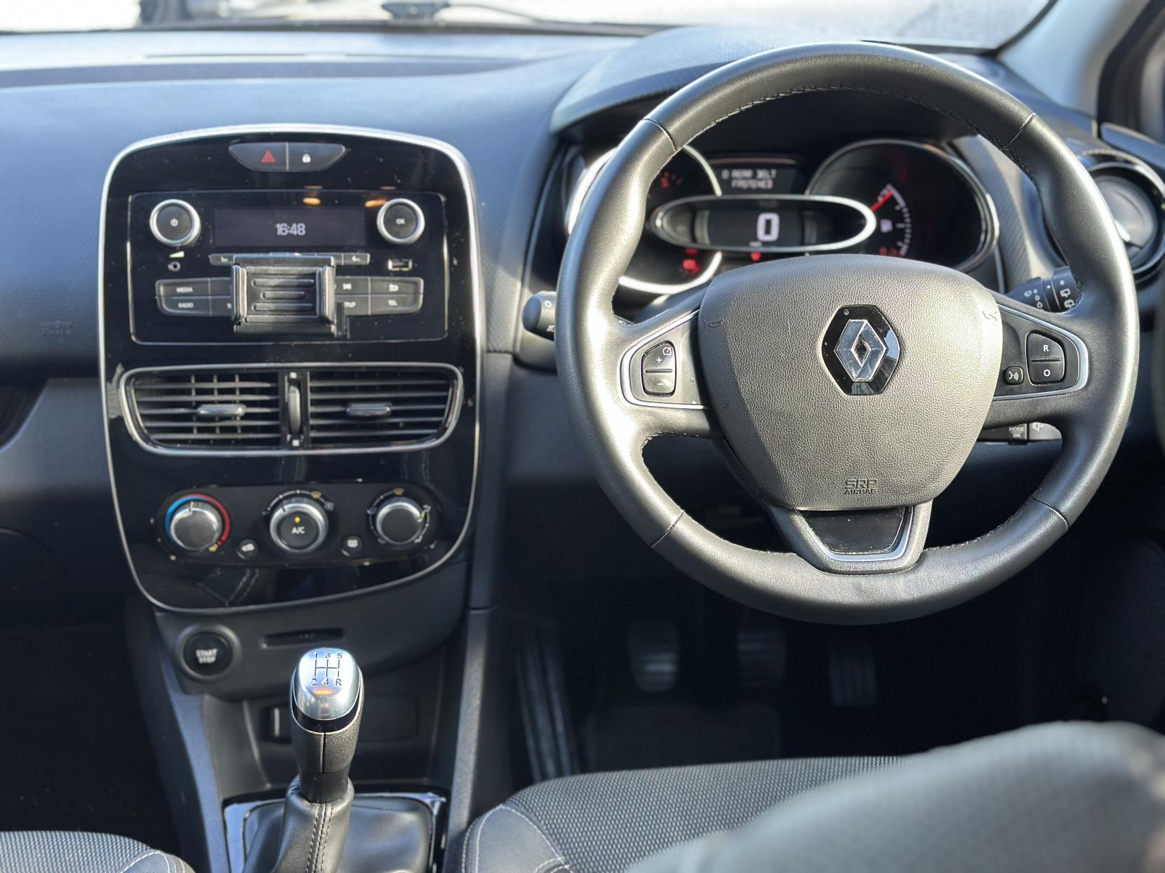 Renault Clio 1.5 dCi Play Hatchback 5dr Diesel Manual Euro 6 (s/s) (90 ps)