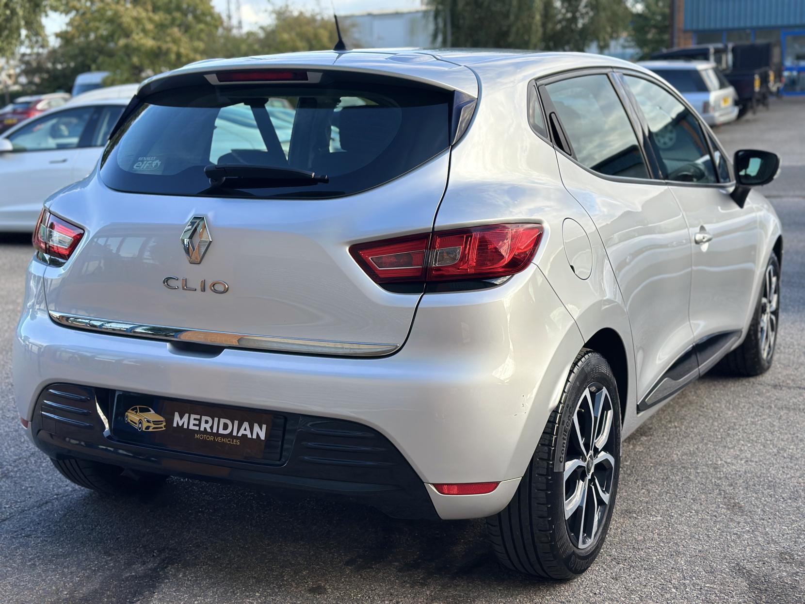 Renault Clio 1.5 dCi Play Hatchback 5dr Diesel Manual Euro 6 (s/s) (90 ps)