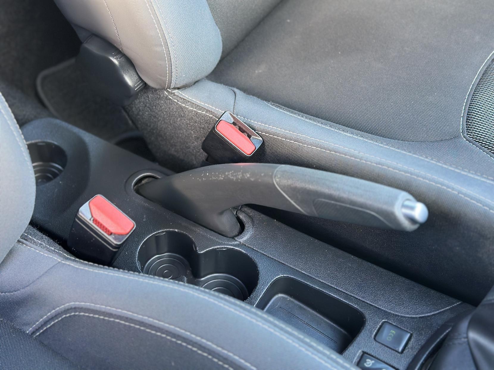 Renault Clio 1.5 dCi Play Hatchback 5dr Diesel Manual Euro 6 (s/s) (90 ps)