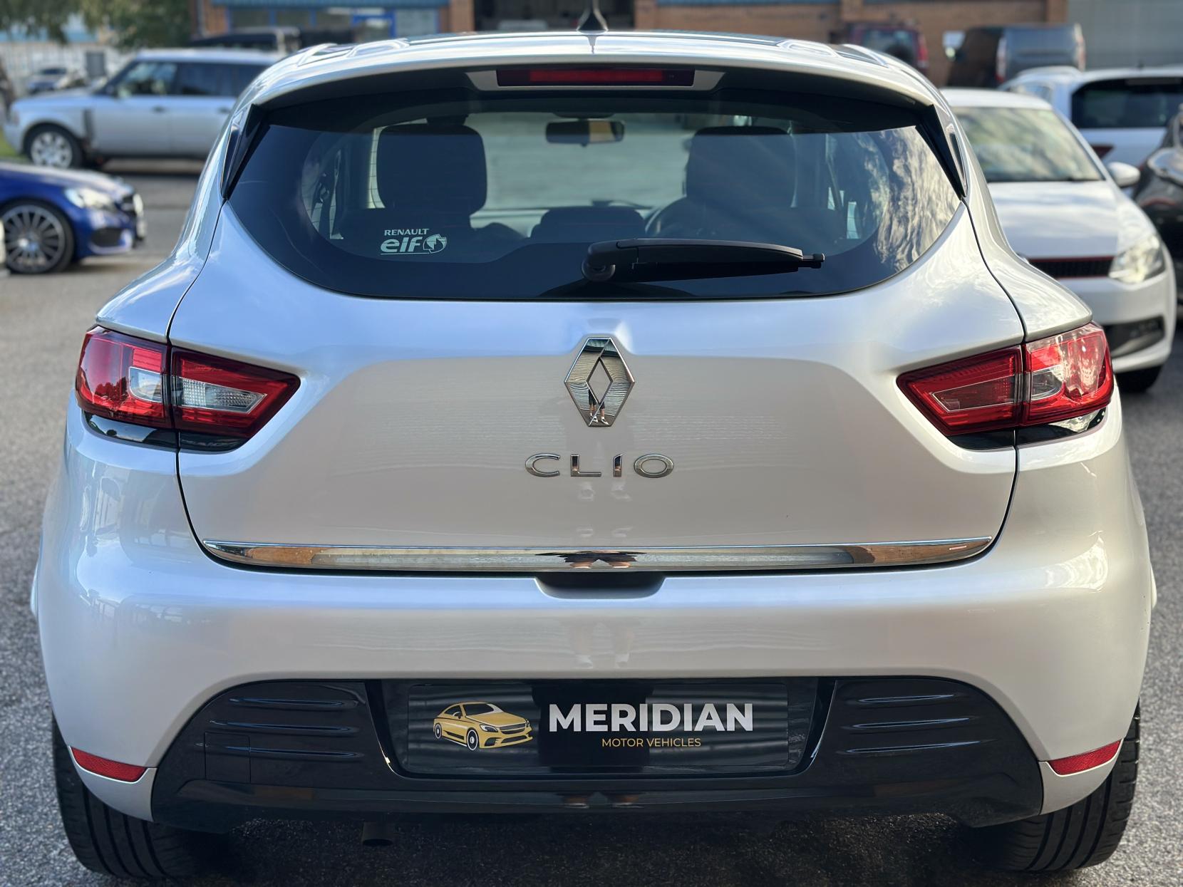 Renault Clio 1.5 dCi Play Hatchback 5dr Diesel Manual Euro 6 (s/s) (90 ps)