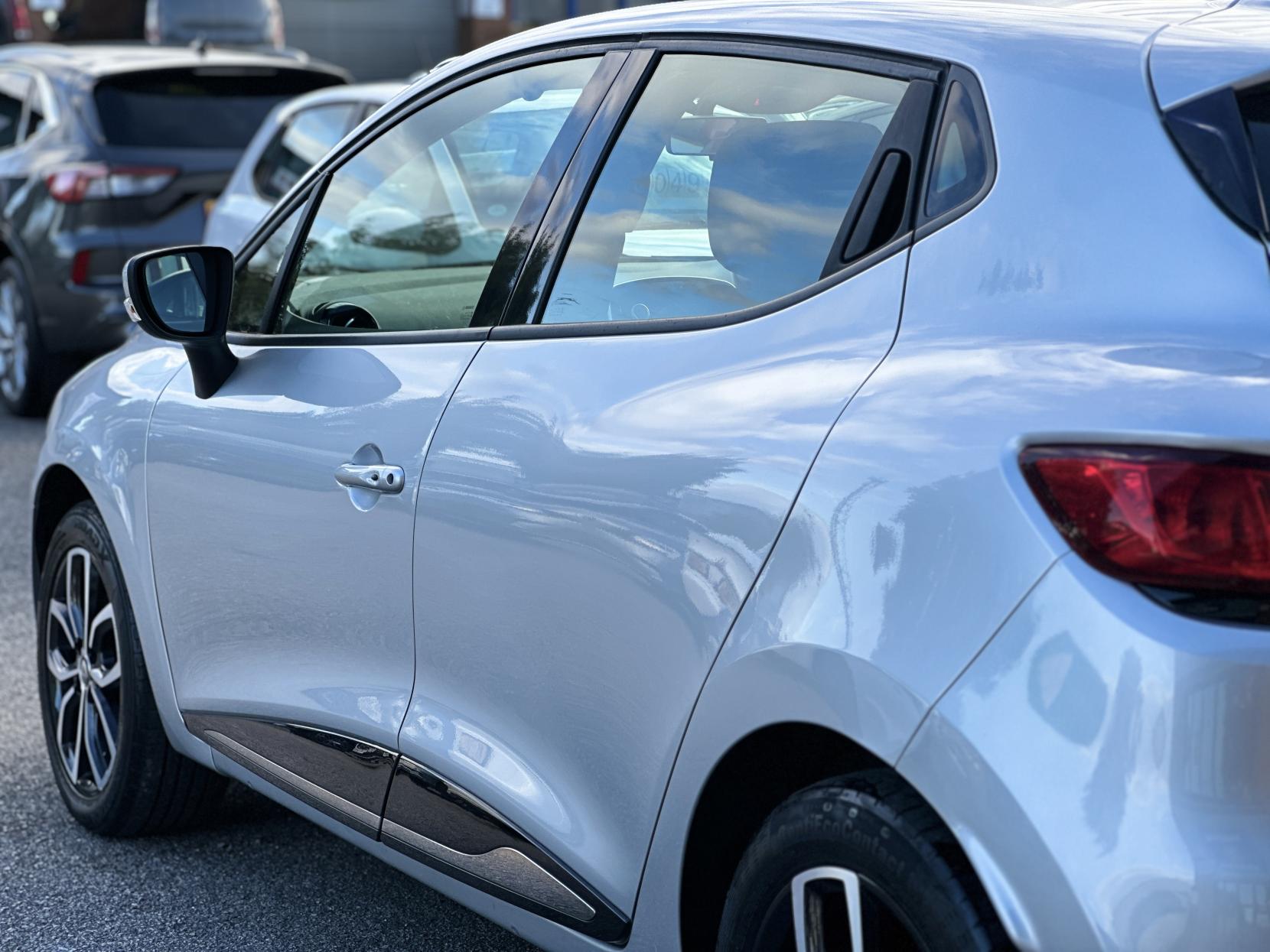 Renault Clio 1.5 dCi Play Hatchback 5dr Diesel Manual Euro 6 (s/s) (90 ps)