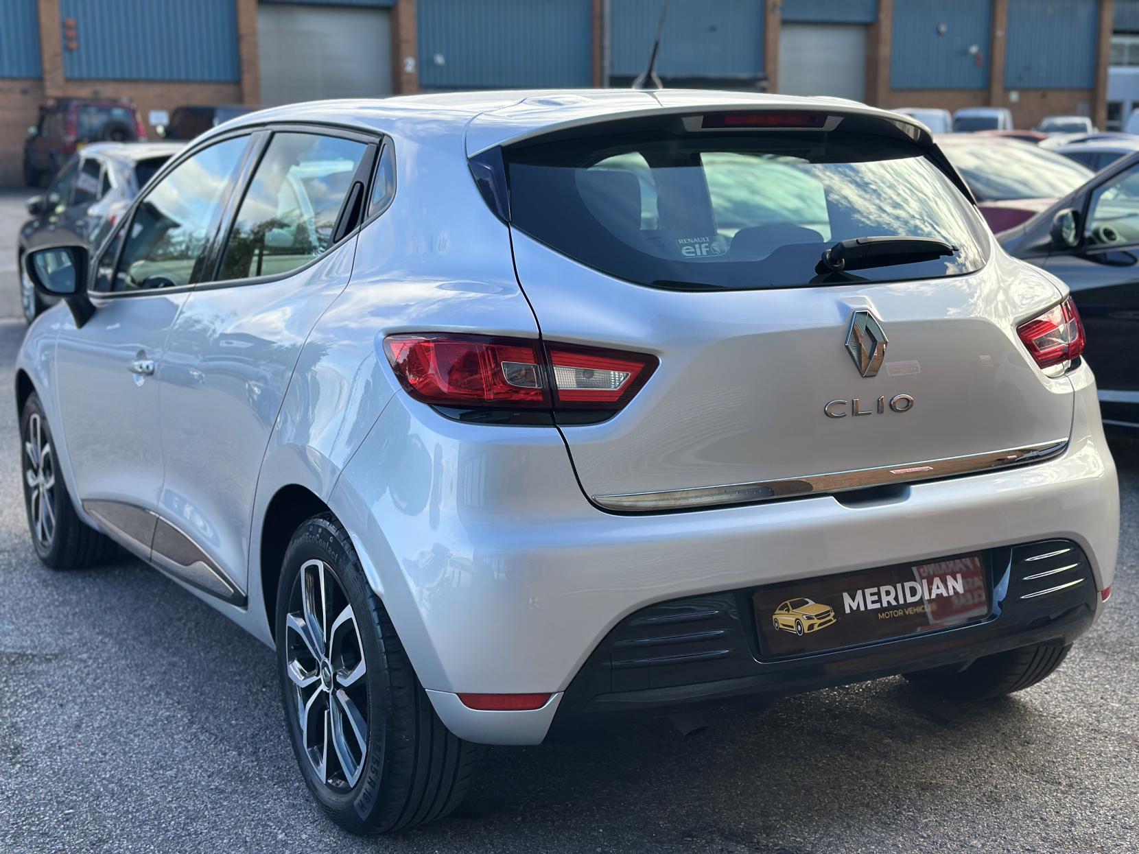 Renault Clio 1.5 dCi Play Hatchback 5dr Diesel Manual Euro 6 (s/s) (90 ps)