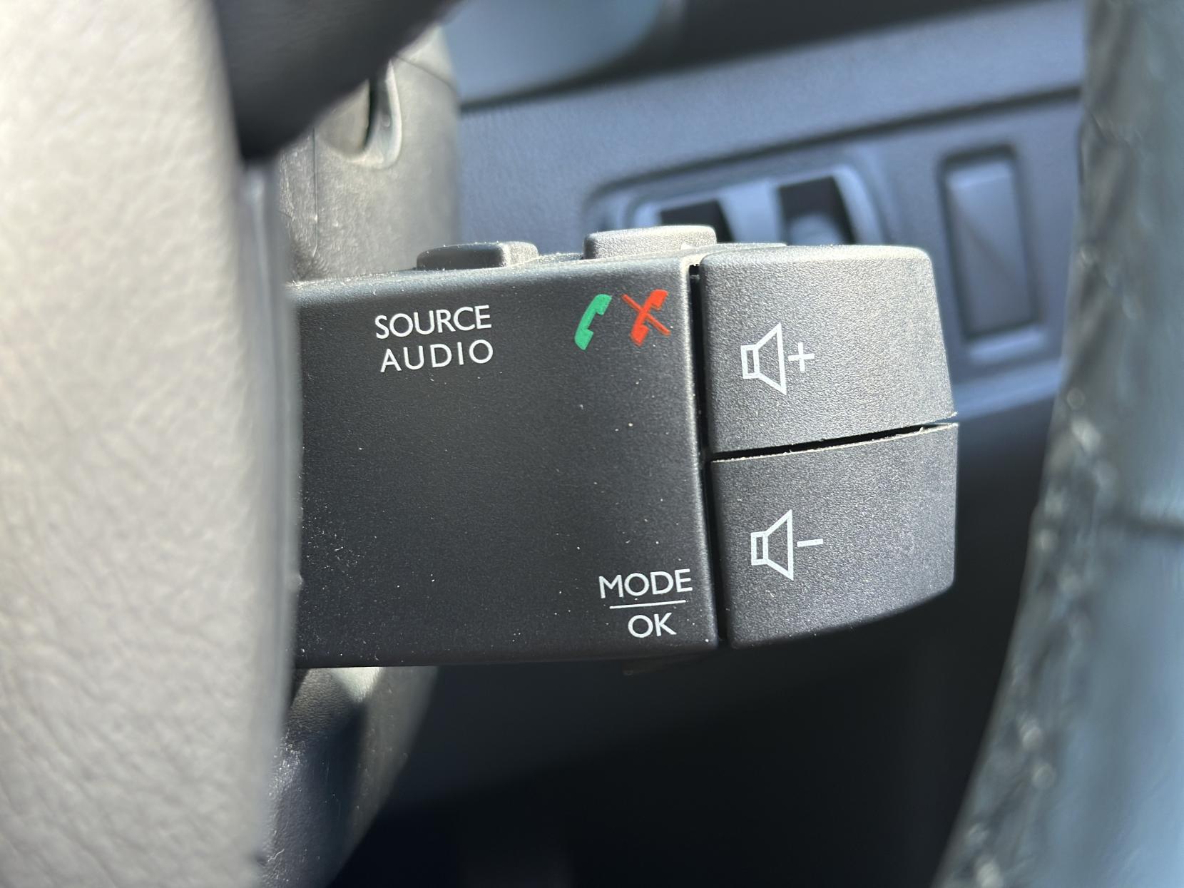 Renault Clio 1.5 dCi Play Hatchback 5dr Diesel Manual Euro 6 (s/s) (90 ps)