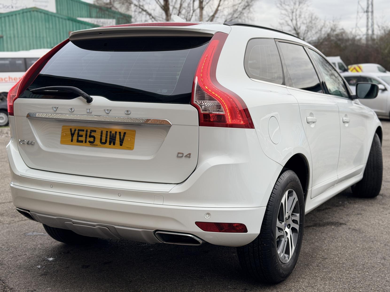 Volvo XC60 2.0 D4 SE SUV 5dr Diesel Geartronic Euro 6 (s/s) (181 ps)