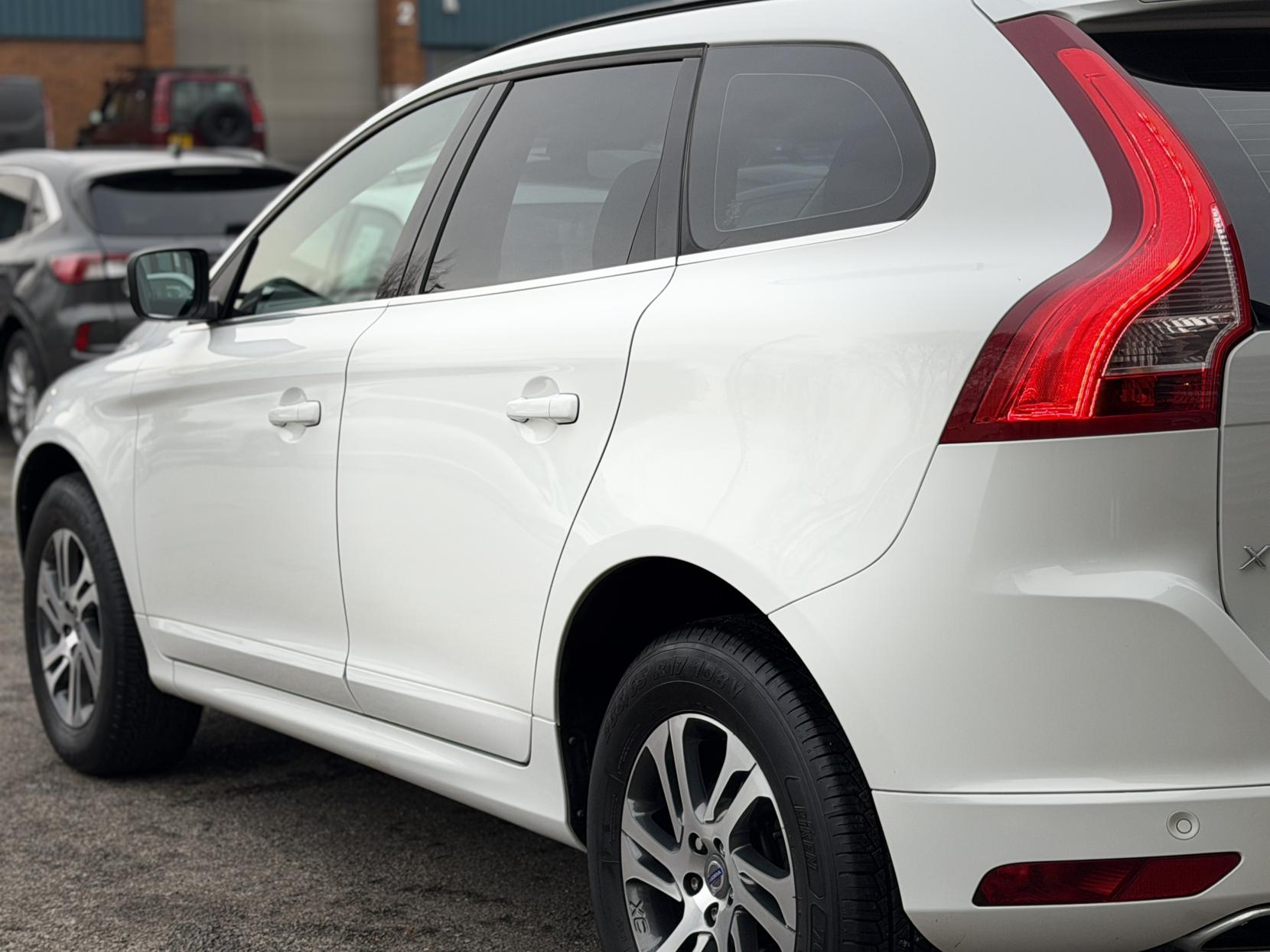 Volvo XC60 2.0 D4 SE SUV 5dr Diesel Geartronic Euro 6 (s/s) (181 ps)