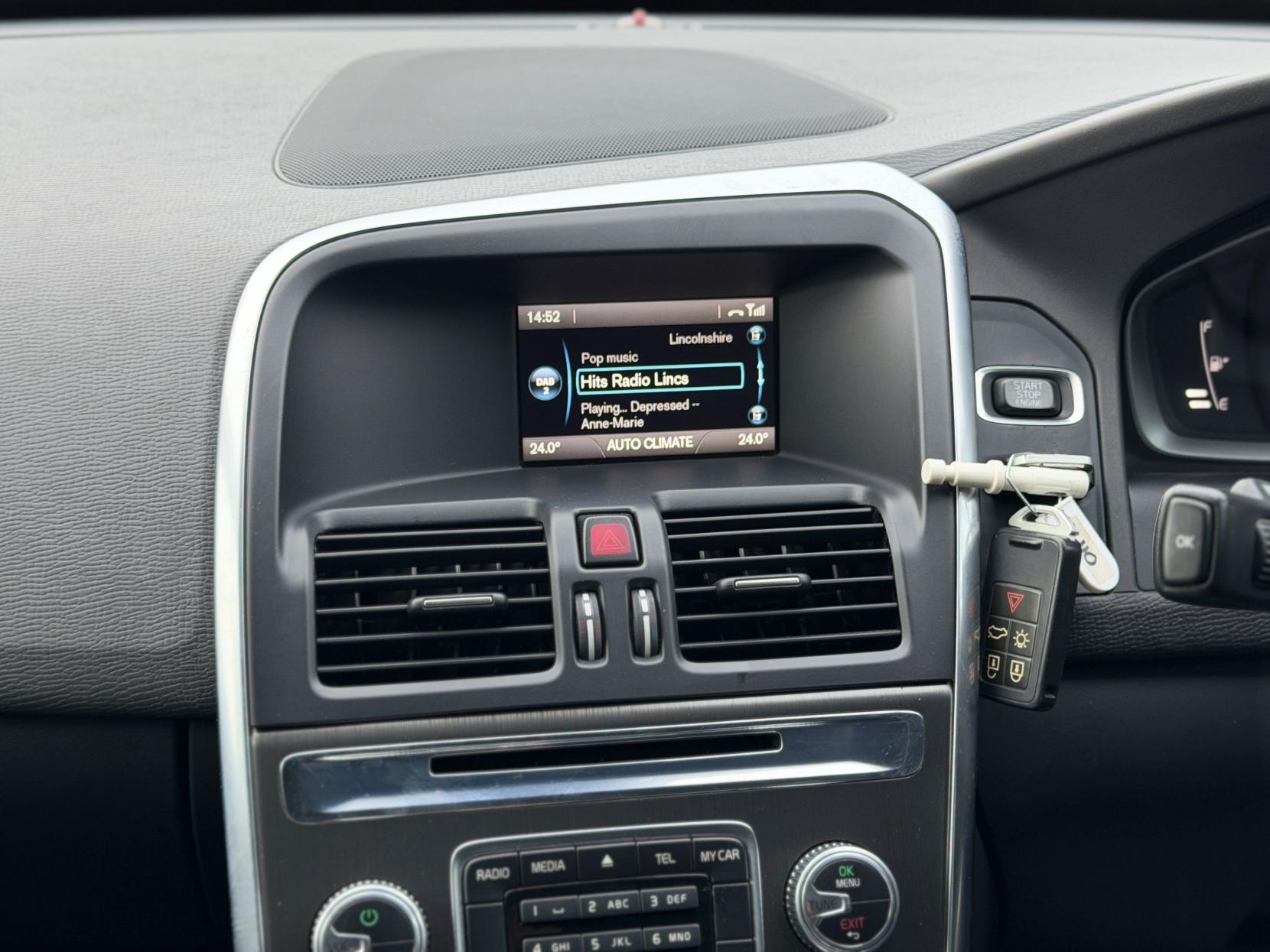 Volvo XC60 2.0 D4 SE SUV 5dr Diesel Geartronic Euro 6 (s/s) (181 ps)