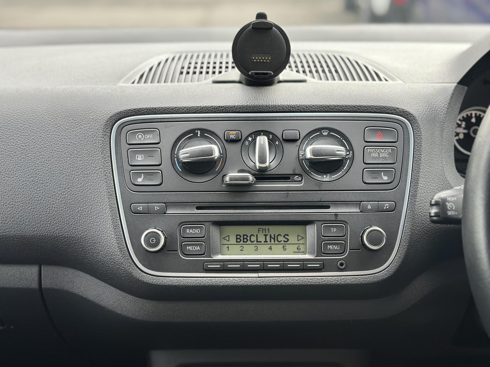 Skoda Citigo 1.0 MPI GreenTech Elegance Hatchback 3dr Petrol Manual Euro 5 (s/s) (75 ps)