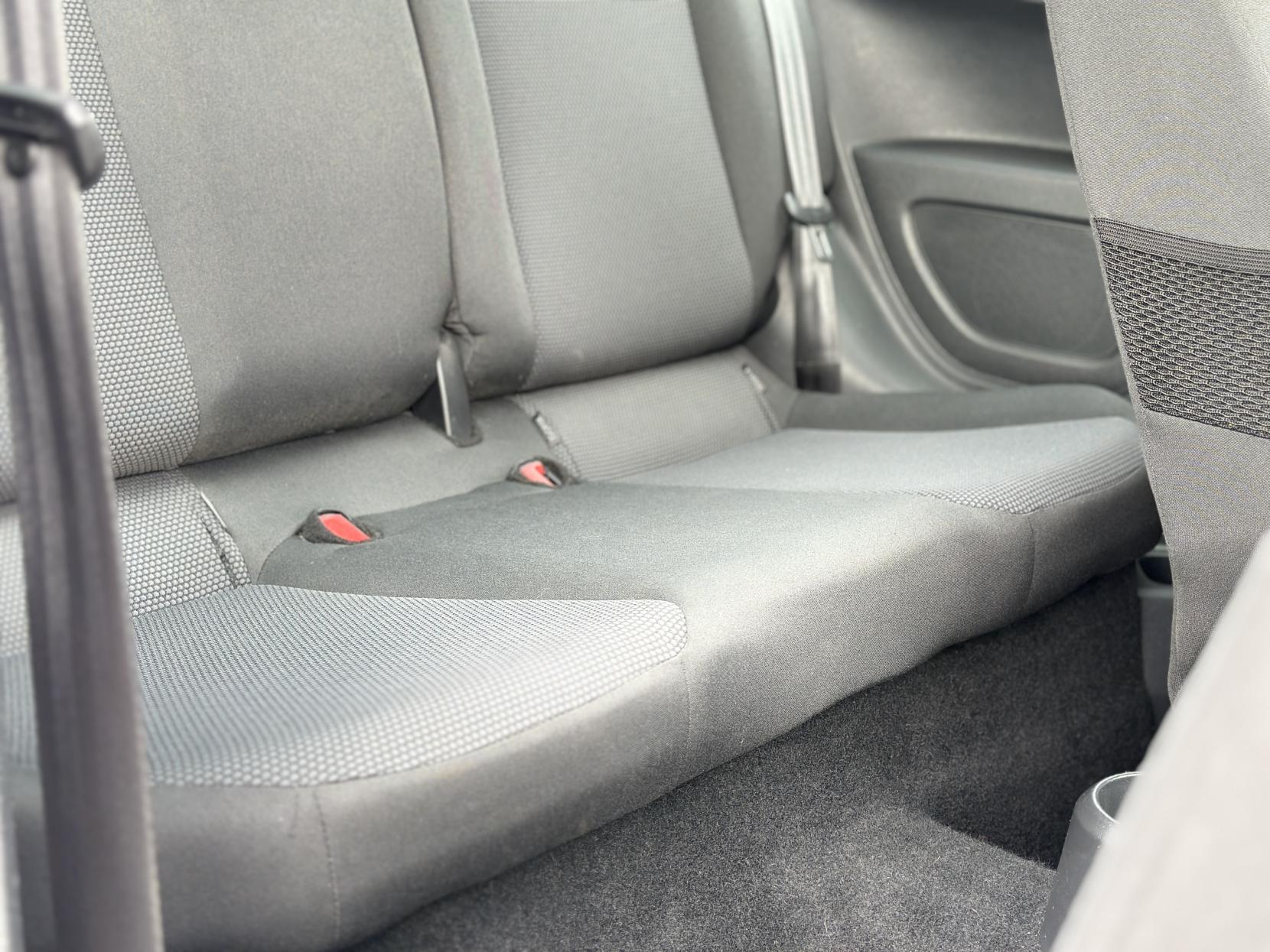 Skoda Citigo 1.0 MPI GreenTech Elegance Hatchback 3dr Petrol Manual Euro 5 (s/s) (75 ps)