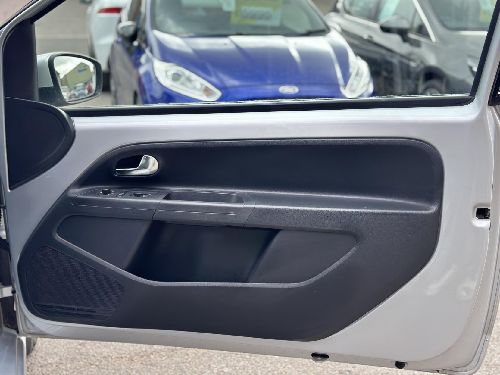 Skoda Citigo 1.0 MPI GreenTech Elegance Hatchback 3dr Petrol Manual Euro 5 (s/s) (75 ps)