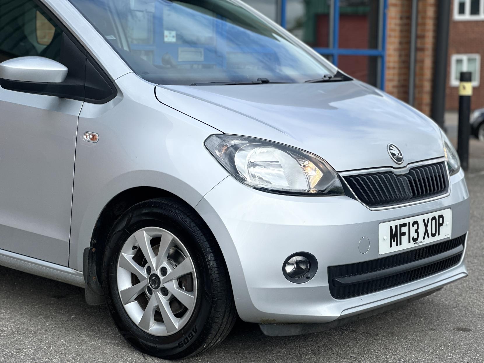 Skoda Citigo 1.0 MPI GreenTech Elegance Hatchback 3dr Petrol Manual Euro 5 (s/s) (75 ps)