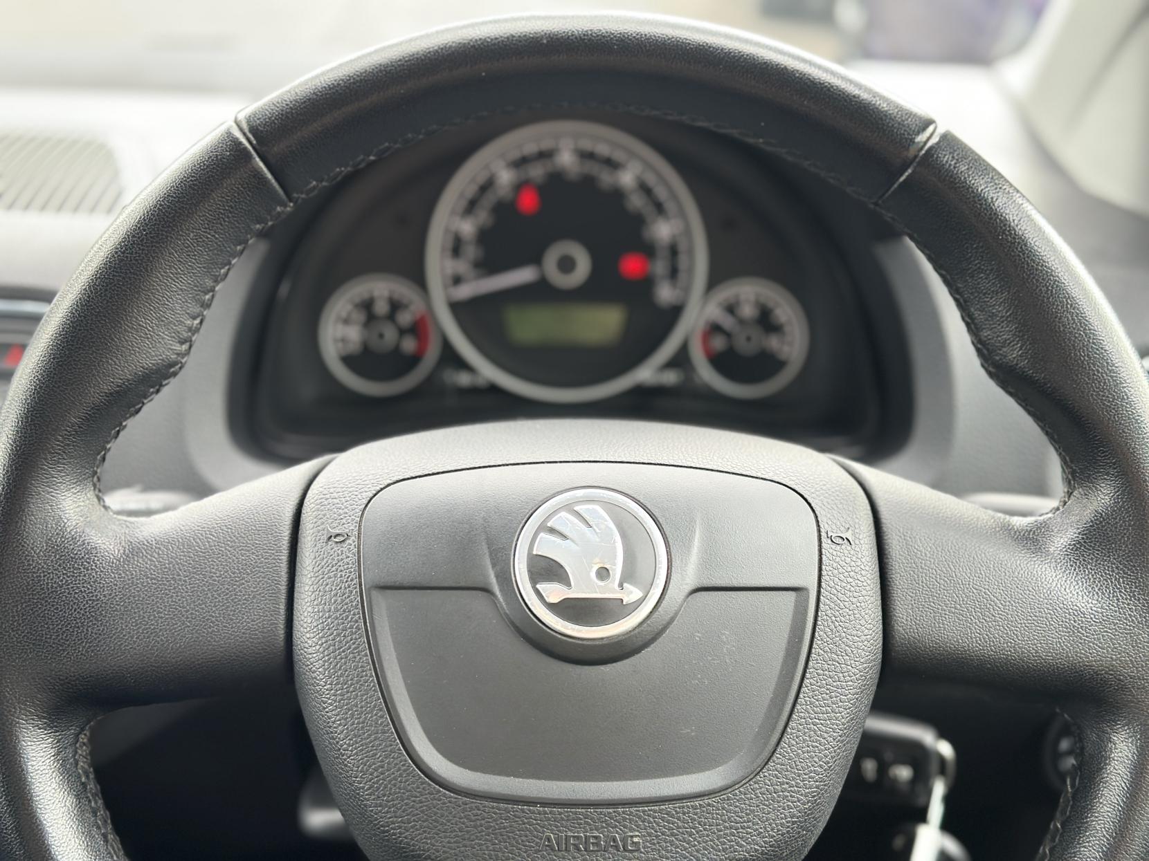 Skoda Citigo 1.0 MPI GreenTech Elegance Hatchback 3dr Petrol Manual Euro 5 (s/s) (75 ps)