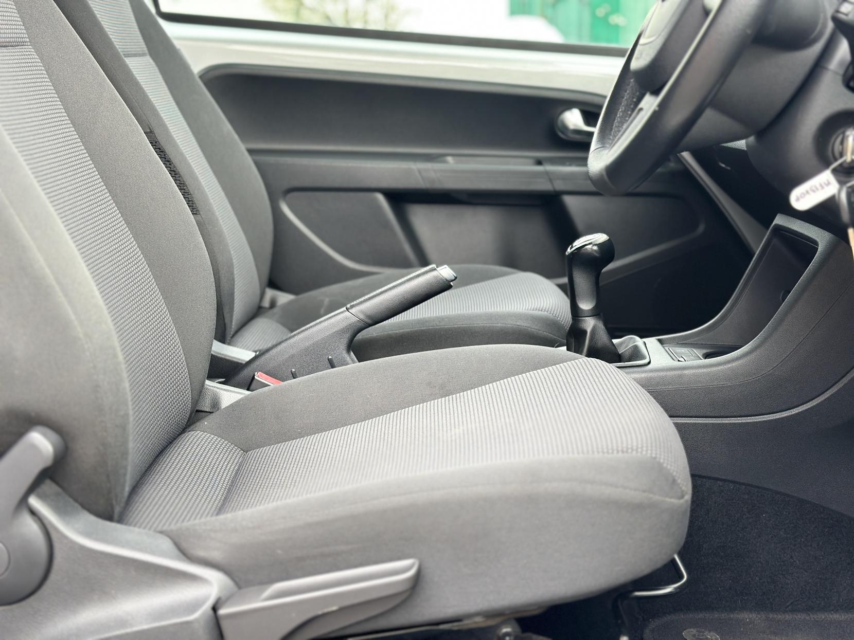 Skoda Citigo 1.0 MPI GreenTech Elegance Hatchback 3dr Petrol Manual Euro 5 (s/s) (75 ps)