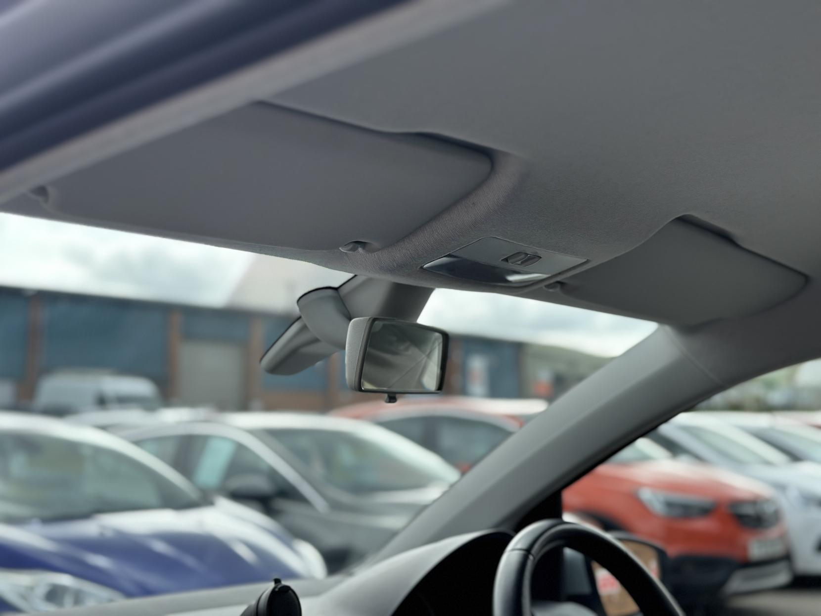 Skoda Citigo 1.0 MPI GreenTech Elegance Hatchback 3dr Petrol Manual Euro 5 (s/s) (75 ps)