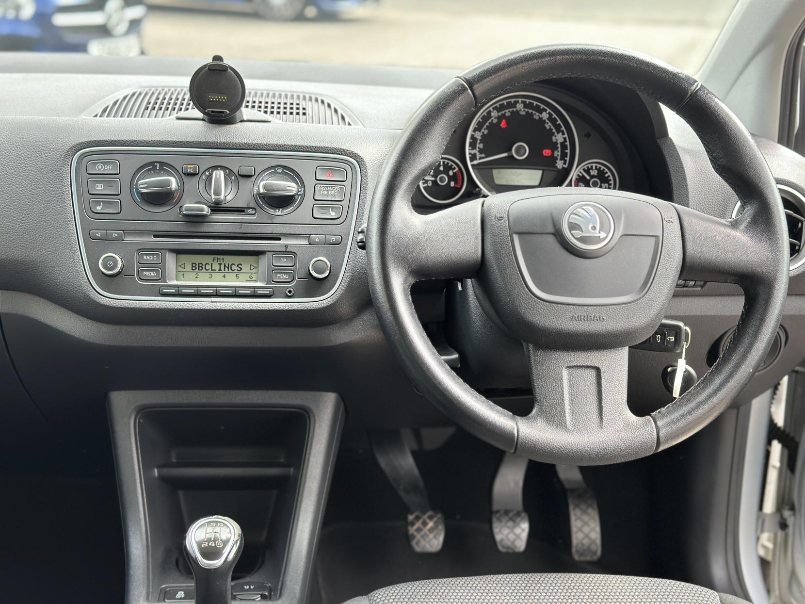 Skoda Citigo 1.0 MPI GreenTech Elegance Hatchback 3dr Petrol Manual Euro 5 (s/s) (75 ps)