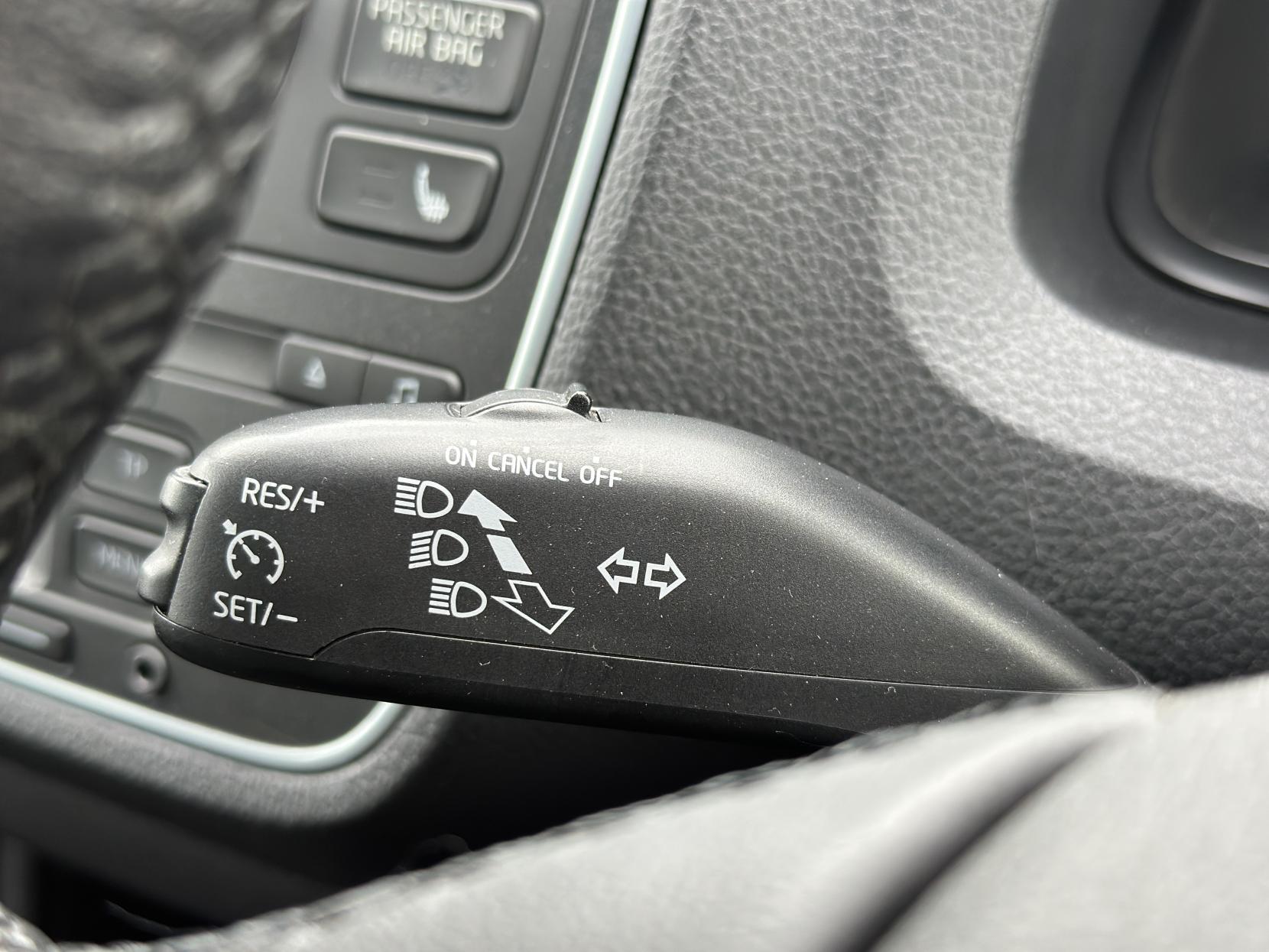 Skoda Citigo 1.0 MPI GreenTech Elegance Hatchback 3dr Petrol Manual Euro 5 (s/s) (75 ps)