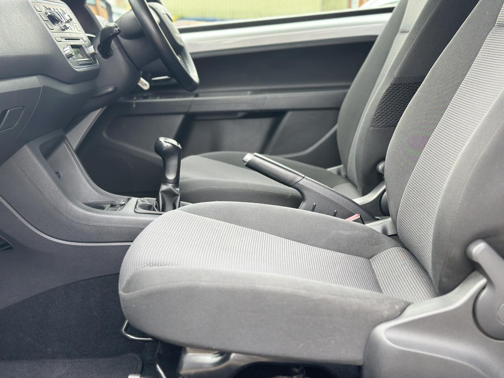 Skoda Citigo 1.0 MPI GreenTech Elegance Hatchback 3dr Petrol Manual Euro 5 (s/s) (75 ps)