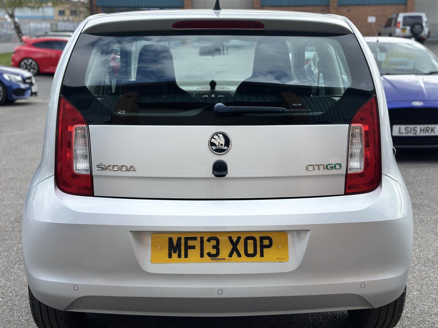 Skoda Citigo 1.0 MPI GreenTech Elegance Hatchback 3dr Petrol Manual Euro 5 (s/s) (75 ps)