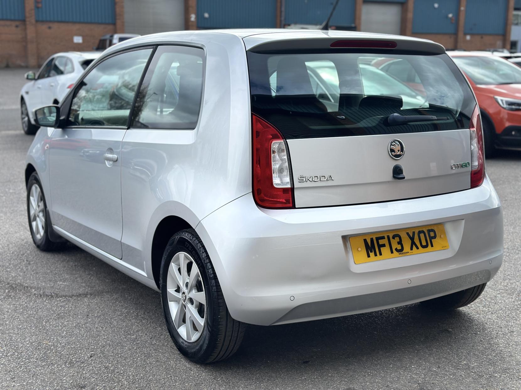 Skoda Citigo 1.0 MPI GreenTech Elegance Hatchback 3dr Petrol Manual Euro 5 (s/s) (75 ps)