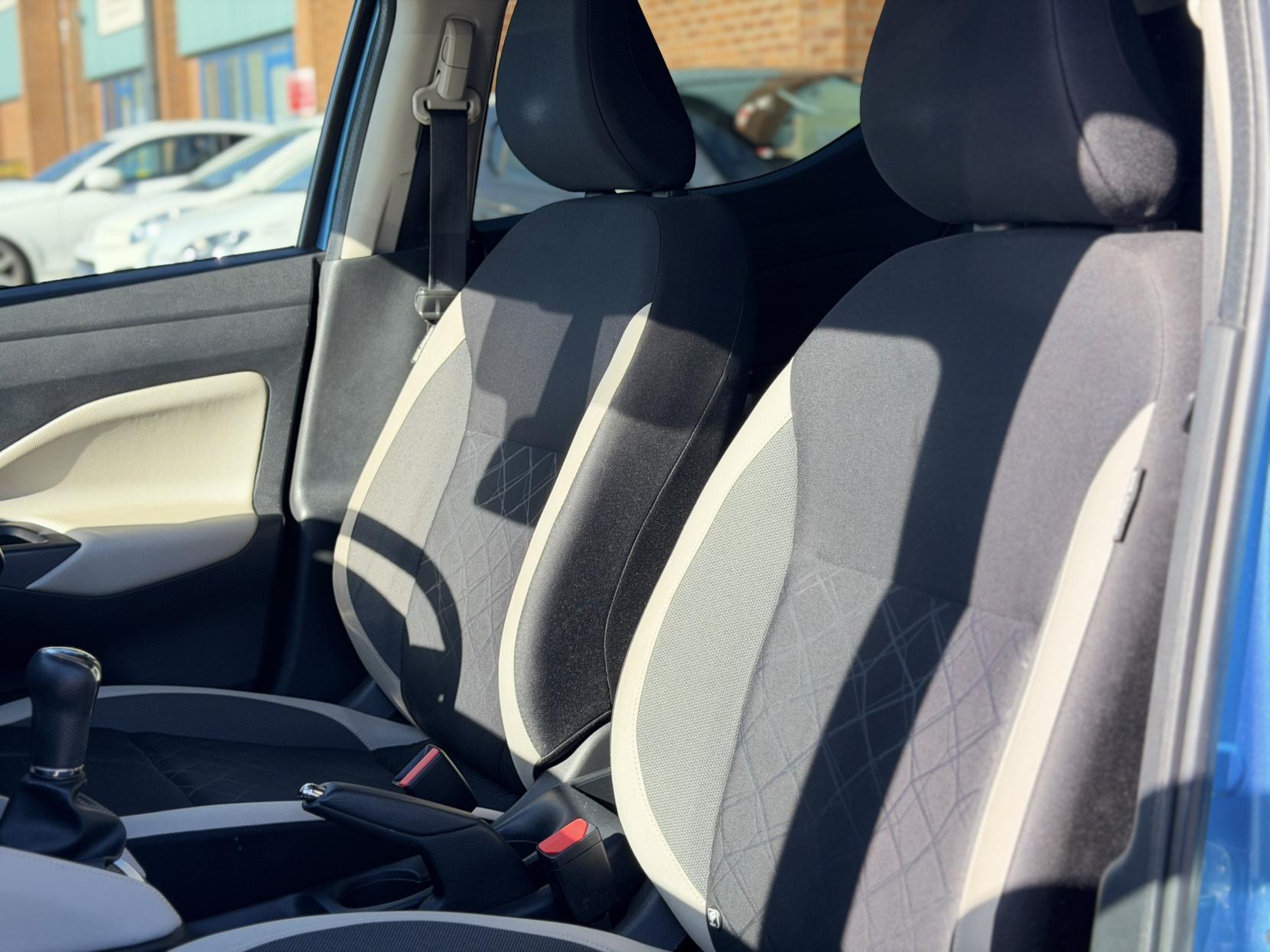 Nissan Micra 1.5 dCi N-Connecta Hatchback 5dr Diesel Manual Euro 6 (s/s) (90 ps)