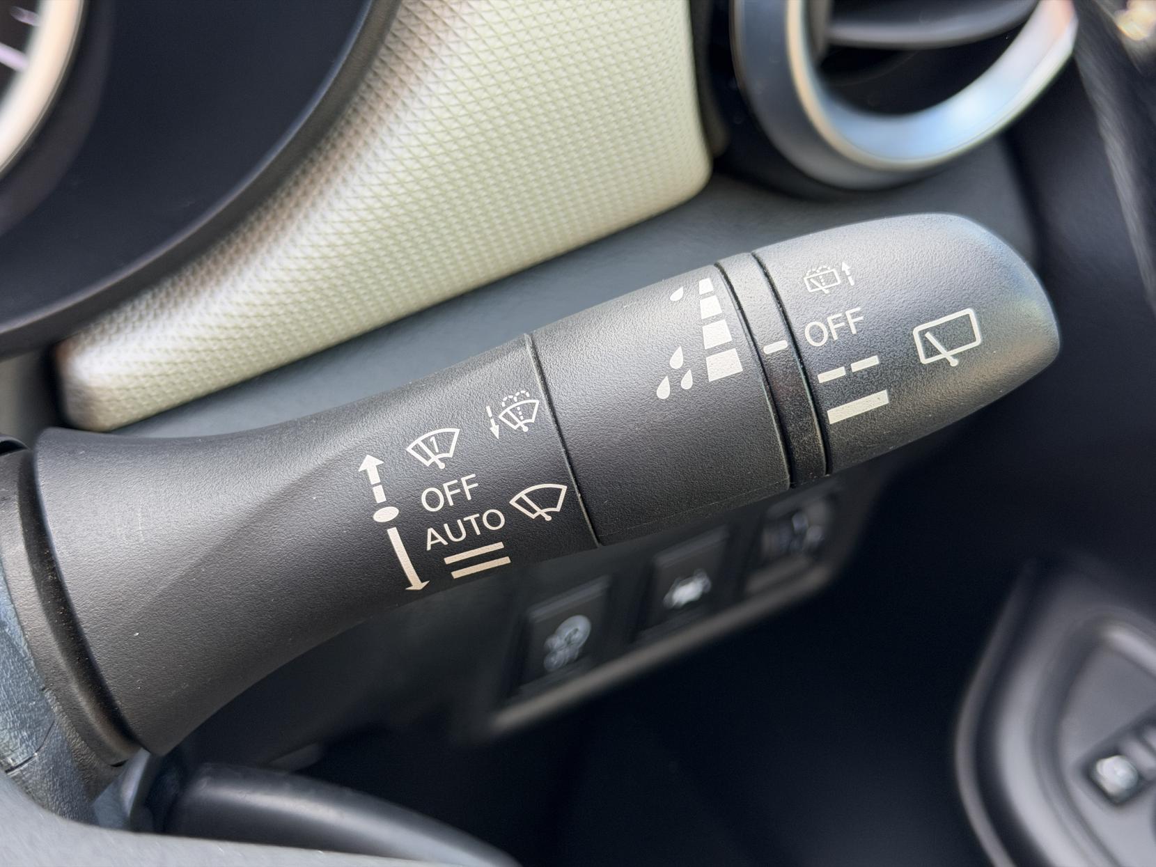 Nissan Micra 1.5 dCi N-Connecta Hatchback 5dr Diesel Manual Euro 6 (s/s) (90 ps)