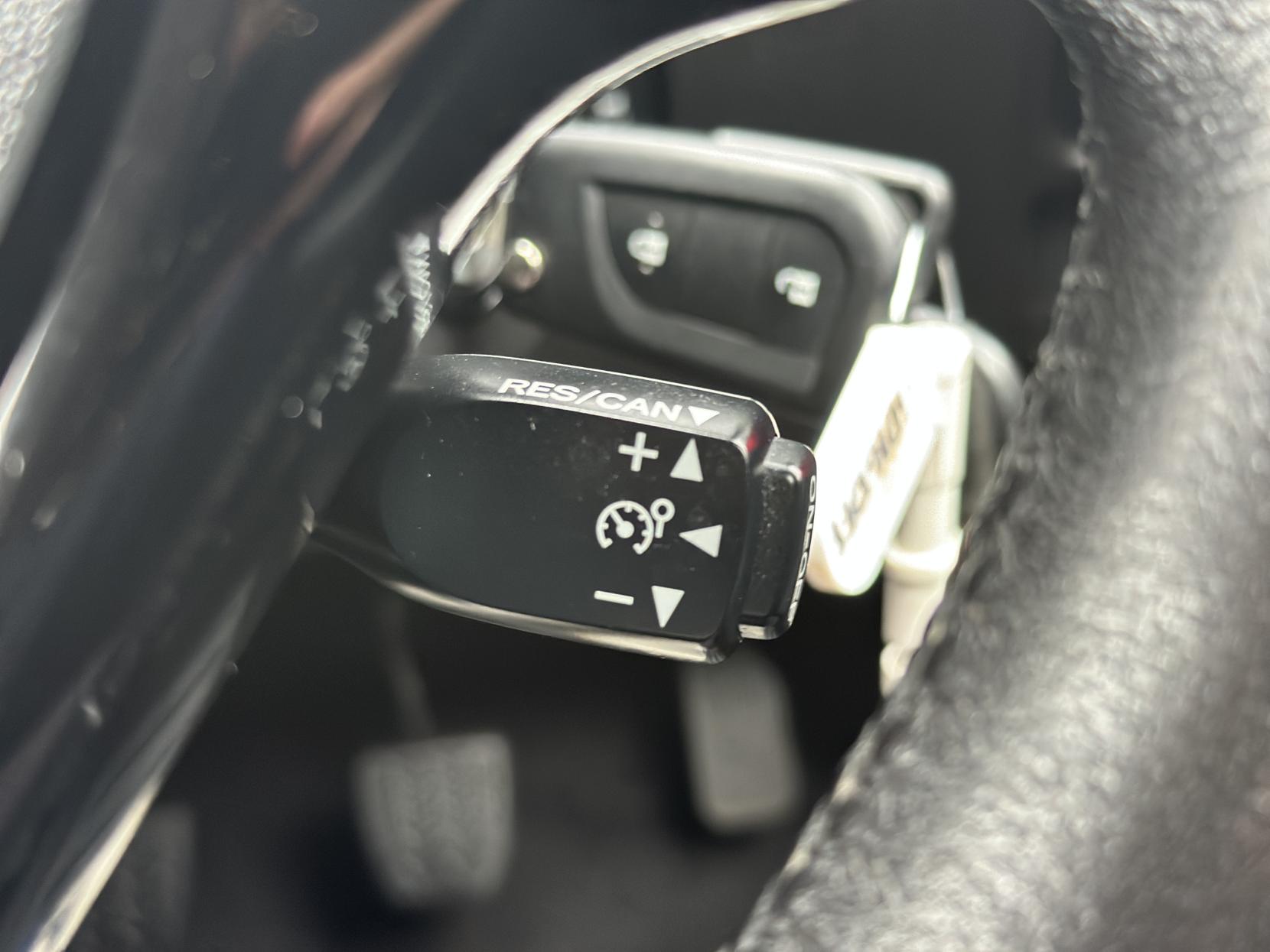 Citroen C1 1.2 PureTech Flair Hatchback 5dr Petrol Manual Euro 6 (82 ps)