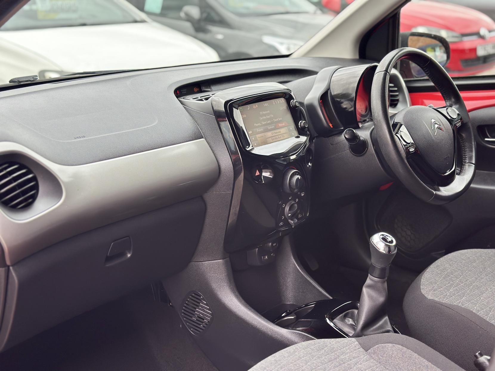 Citroen C1 1.2 PureTech Flair Hatchback 5dr Petrol Manual Euro 6 (82 ps)