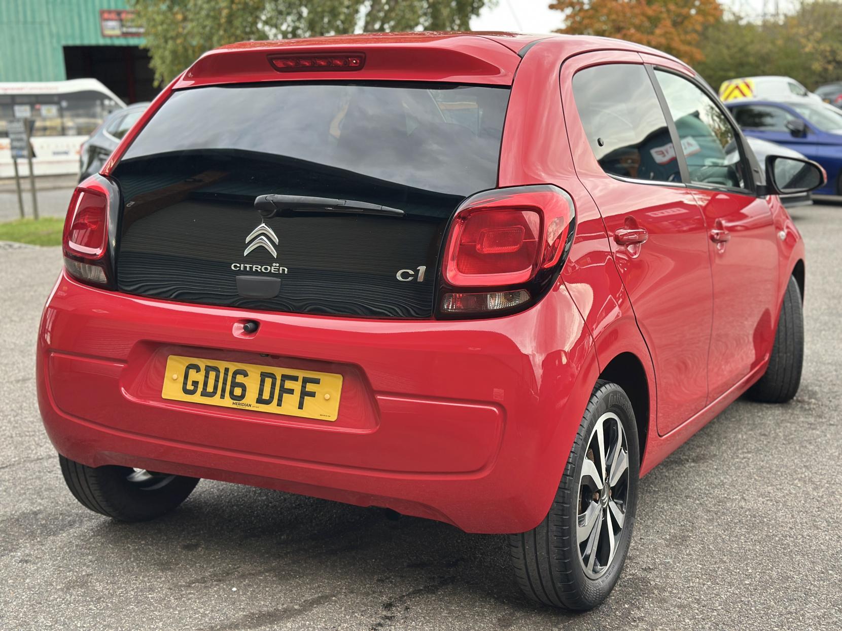 Citroen C1 1.2 PureTech Flair Hatchback 5dr Petrol Manual Euro 6 (82 ps)