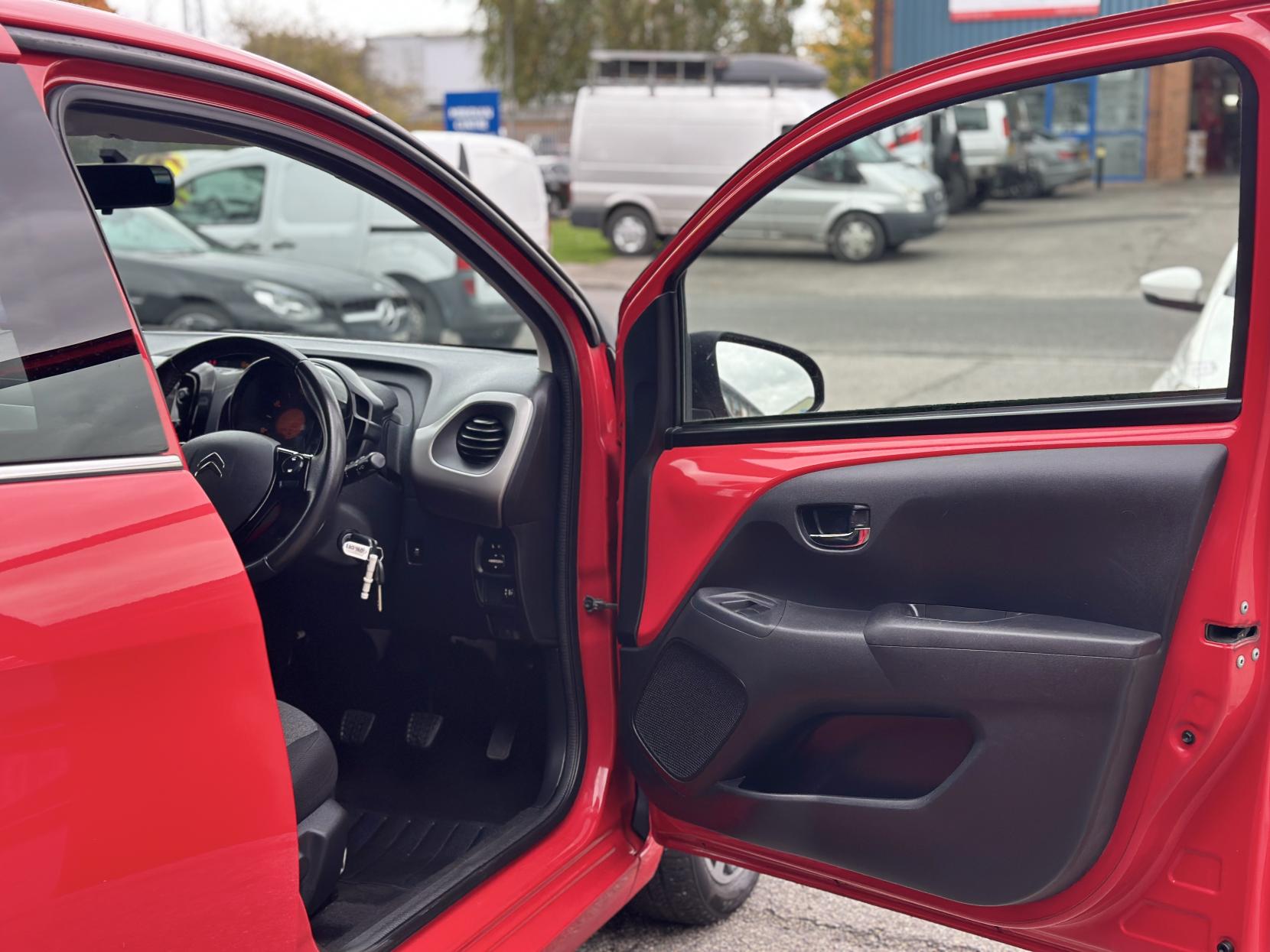 Citroen C1 1.2 PureTech Flair Hatchback 5dr Petrol Manual Euro 6 (82 ps)