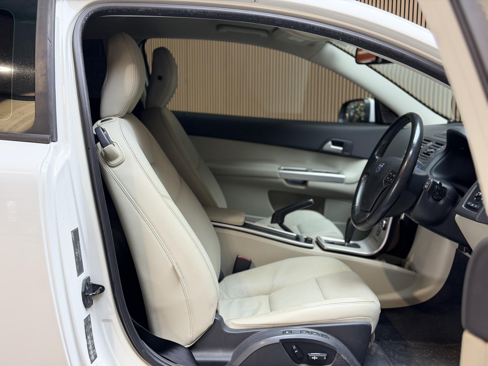 Volvo C30 2.0 C30 (facelift 2010)