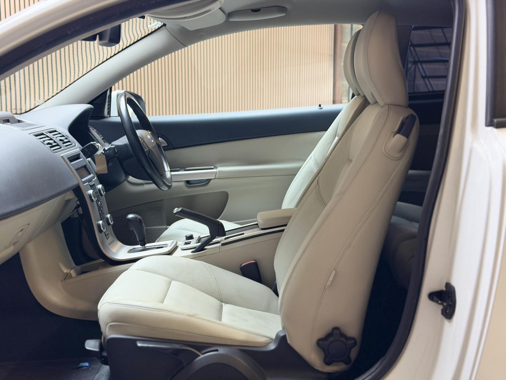 Volvo C30 2.0 C30 (facelift 2010)