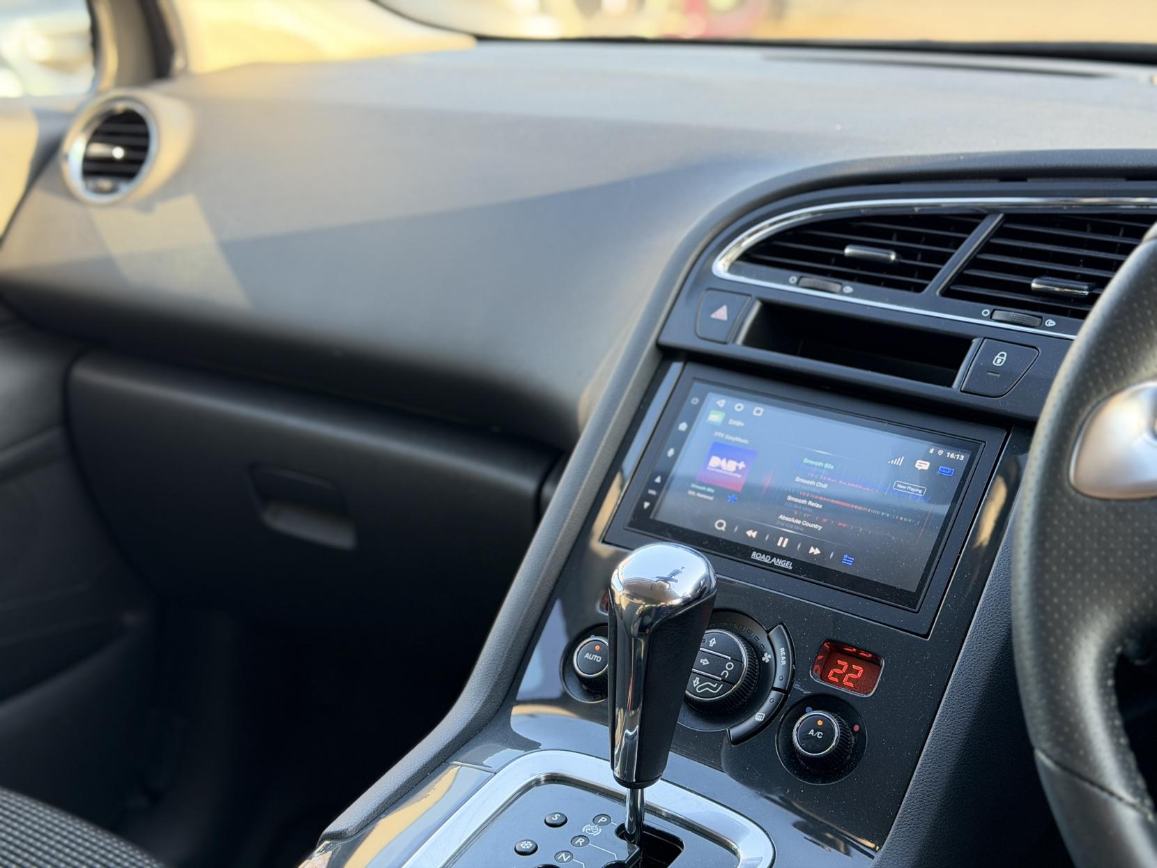 Peugeot 5008 1.6 THP Exclusive MPV 5dr Petrol Auto Euro 5 (156 ps)