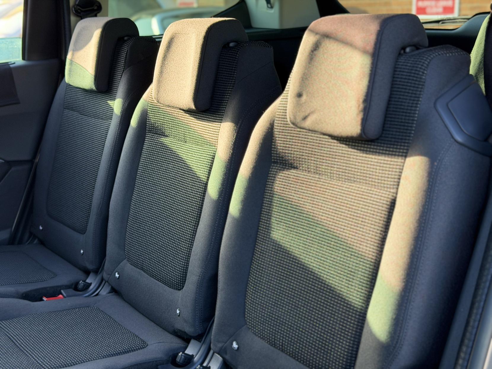 Peugeot 5008 1.6 THP Exclusive MPV 5dr Petrol Auto Euro 5 (156 ps)