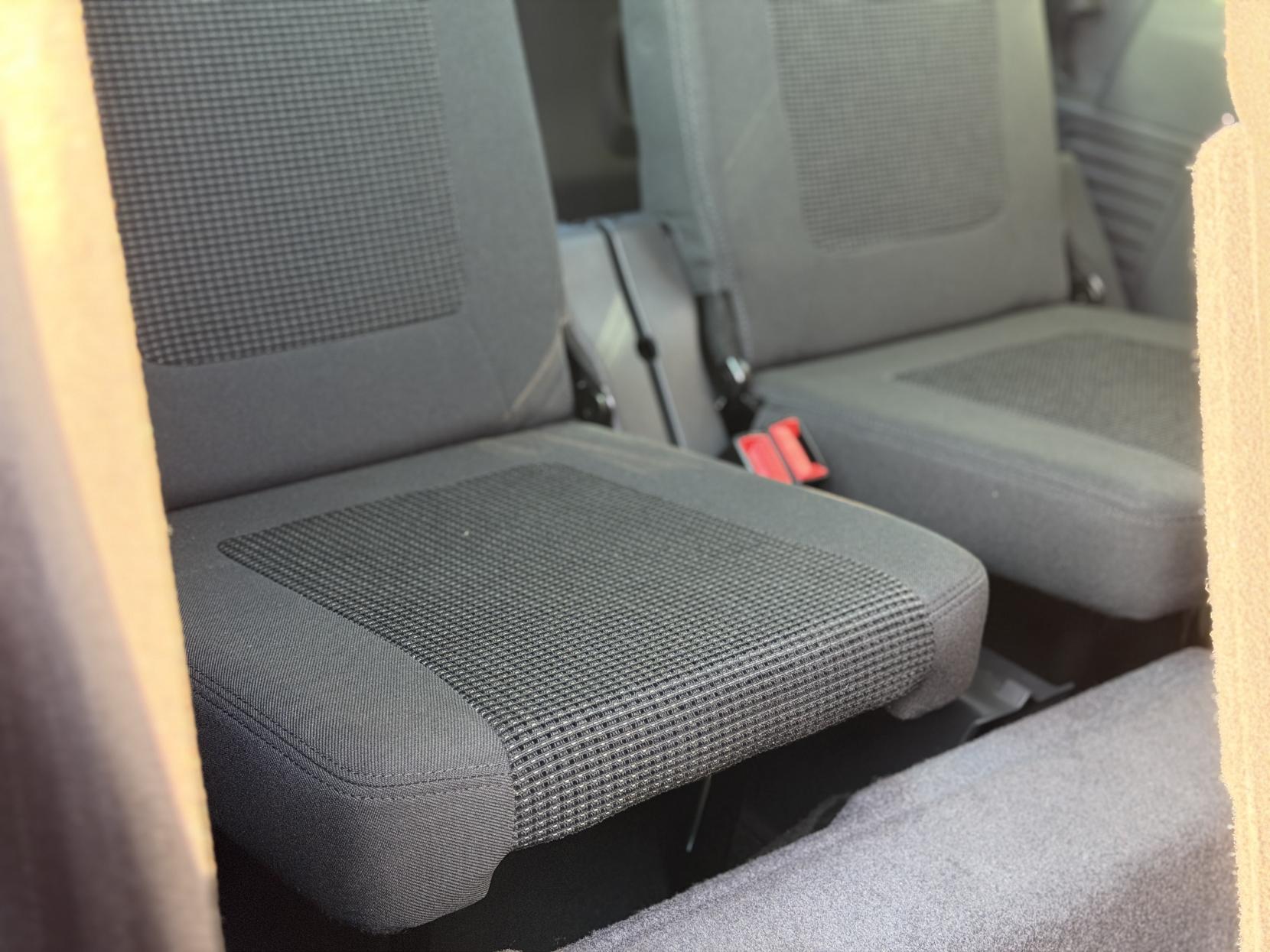 Peugeot 5008 1.6 THP Exclusive MPV 5dr Petrol Auto Euro 5 (156 ps)