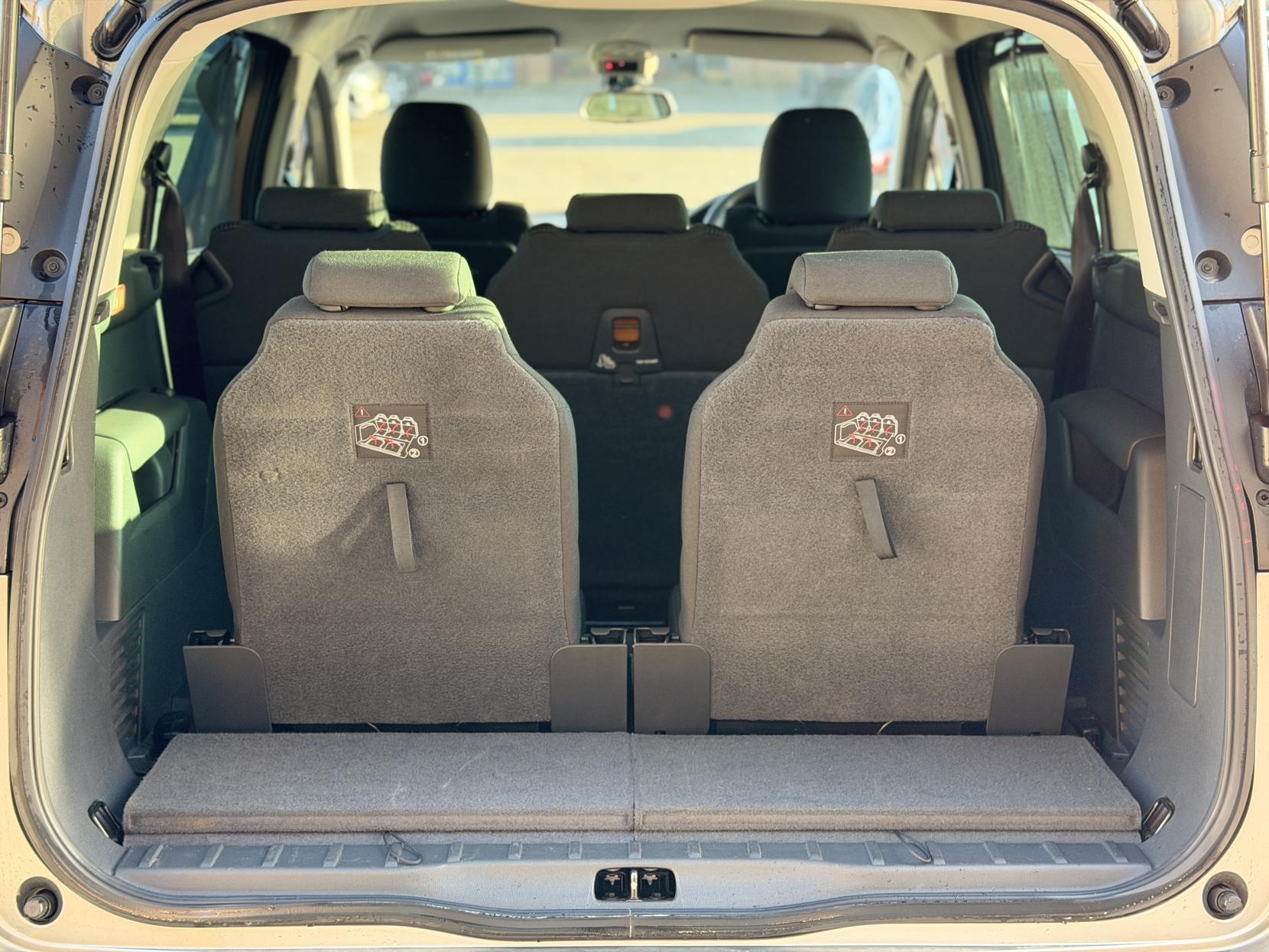 Peugeot 5008 1.6 THP Exclusive MPV 5dr Petrol Auto Euro 5 (156 ps)