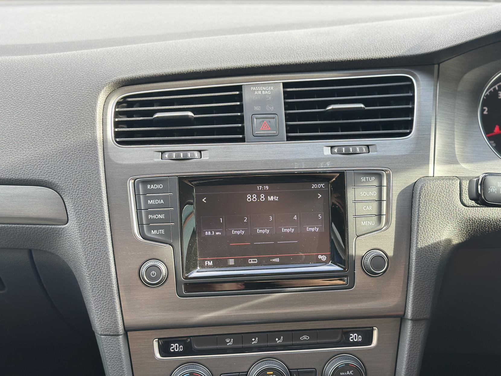 Volkswagen Golf 1.2 TSI BlueMotion Tech S Hatchback 5dr Petrol DSG Euro 5 (s/s) (105 ps)