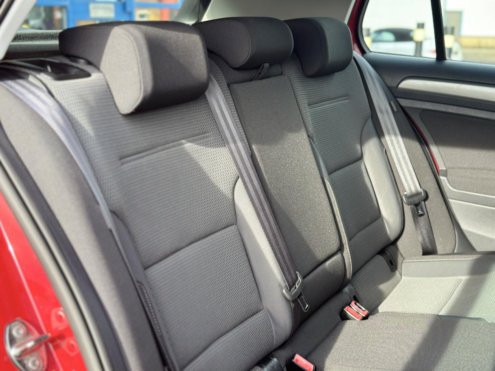 Volkswagen Golf 1.2 TSI BlueMotion Tech S Hatchback 5dr Petrol DSG Euro 5 (s/s) (105 ps)