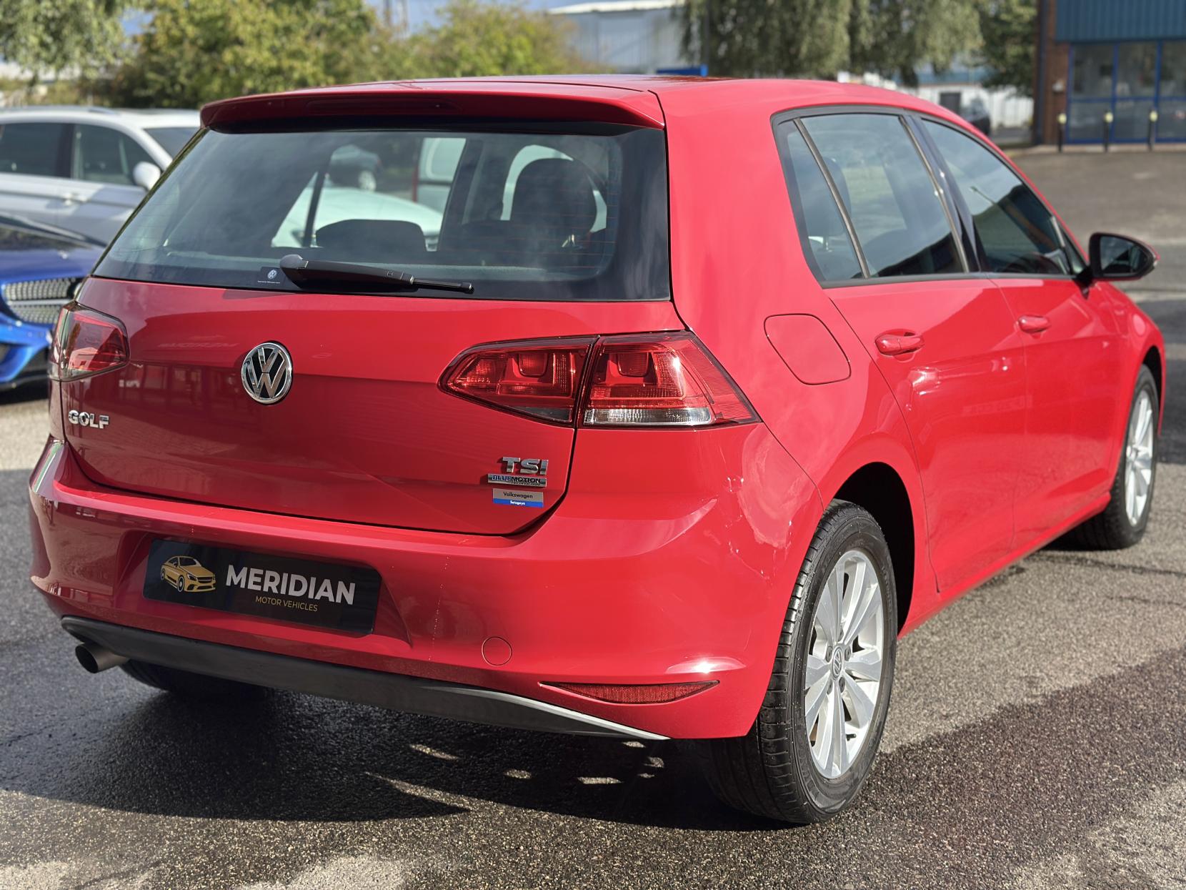 Volkswagen Golf 1.2 TSI BlueMotion Tech S Hatchback 5dr Petrol DSG Euro 5 (s/s) (105 ps)