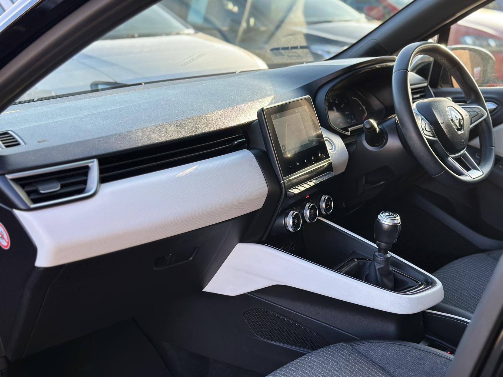 Renault Clio 1.0 TCe S Edition Hatchback 5dr Petrol Manual Euro 6 (s/s) (90 ps)