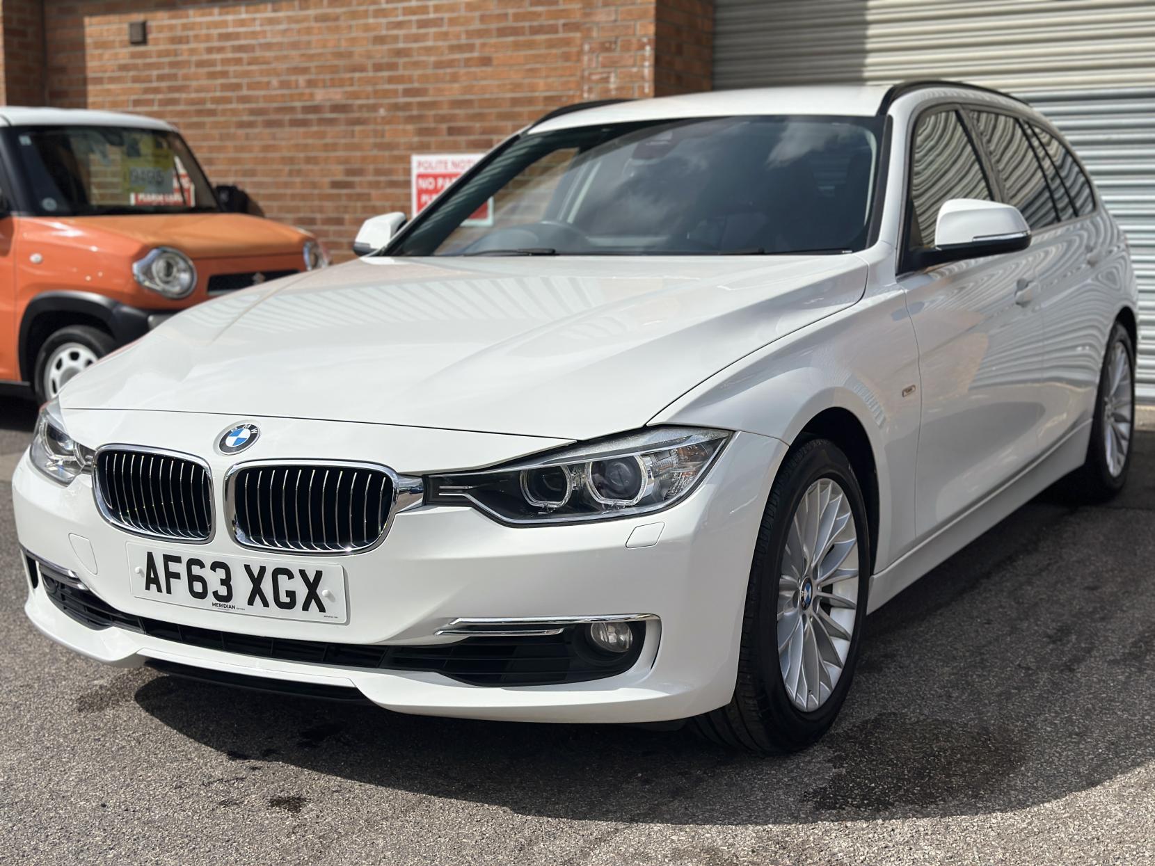 BMW 3 Series 2.0 320i Luxury Touring 5dr Petrol Auto Euro 6 (s/s) (184 ps)