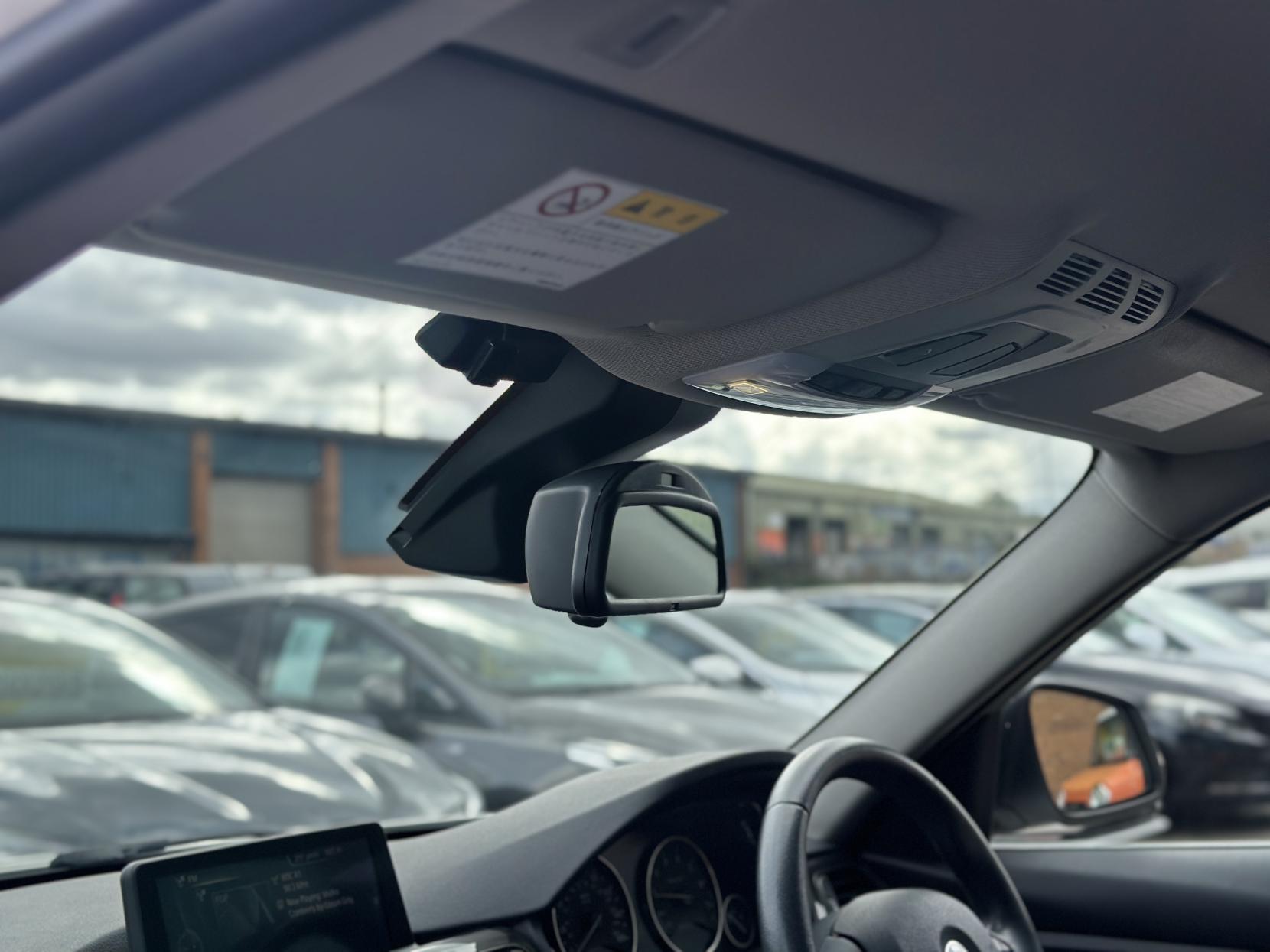 BMW 3 Series 2.0 320i Luxury Touring 5dr Petrol Auto Euro 6 (s/s) (184 ps)