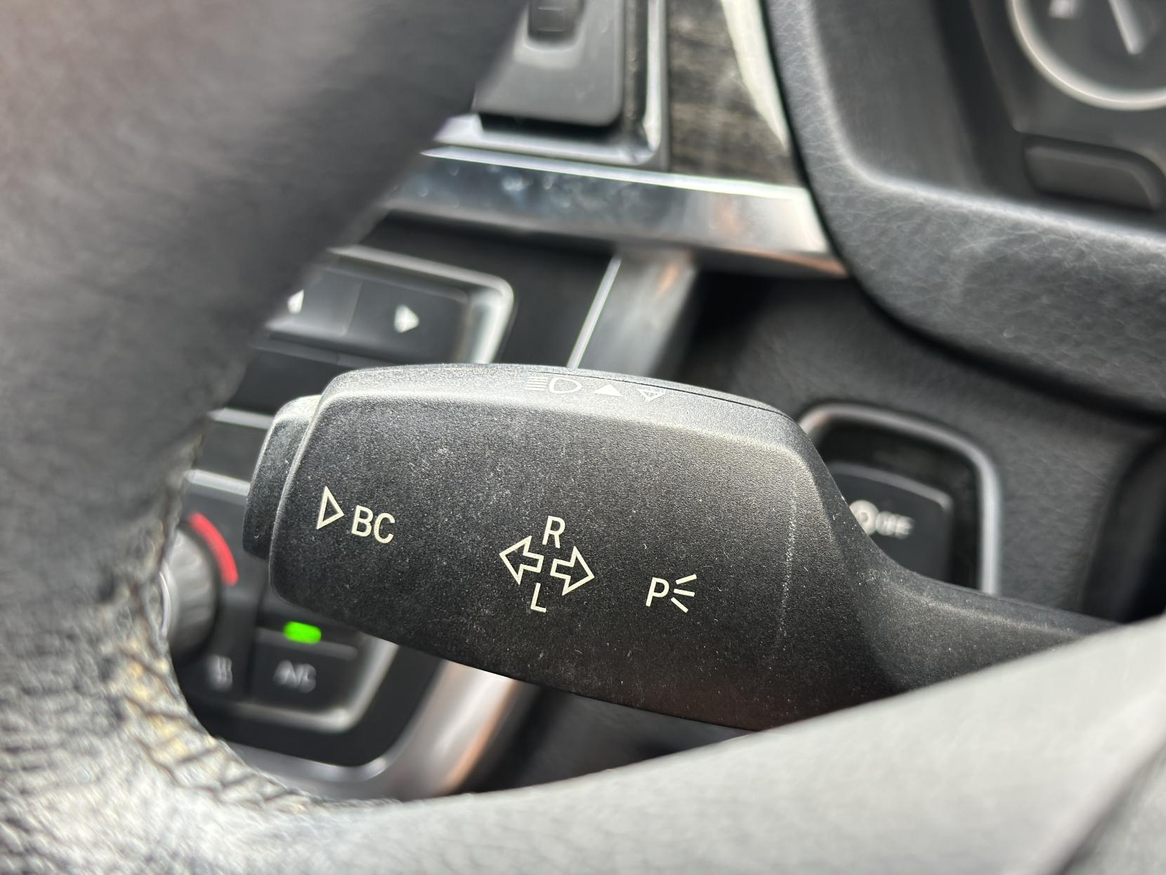 BMW 3 Series 2.0 320i Luxury Touring 5dr Petrol Auto Euro 6 (s/s) (184 ps)