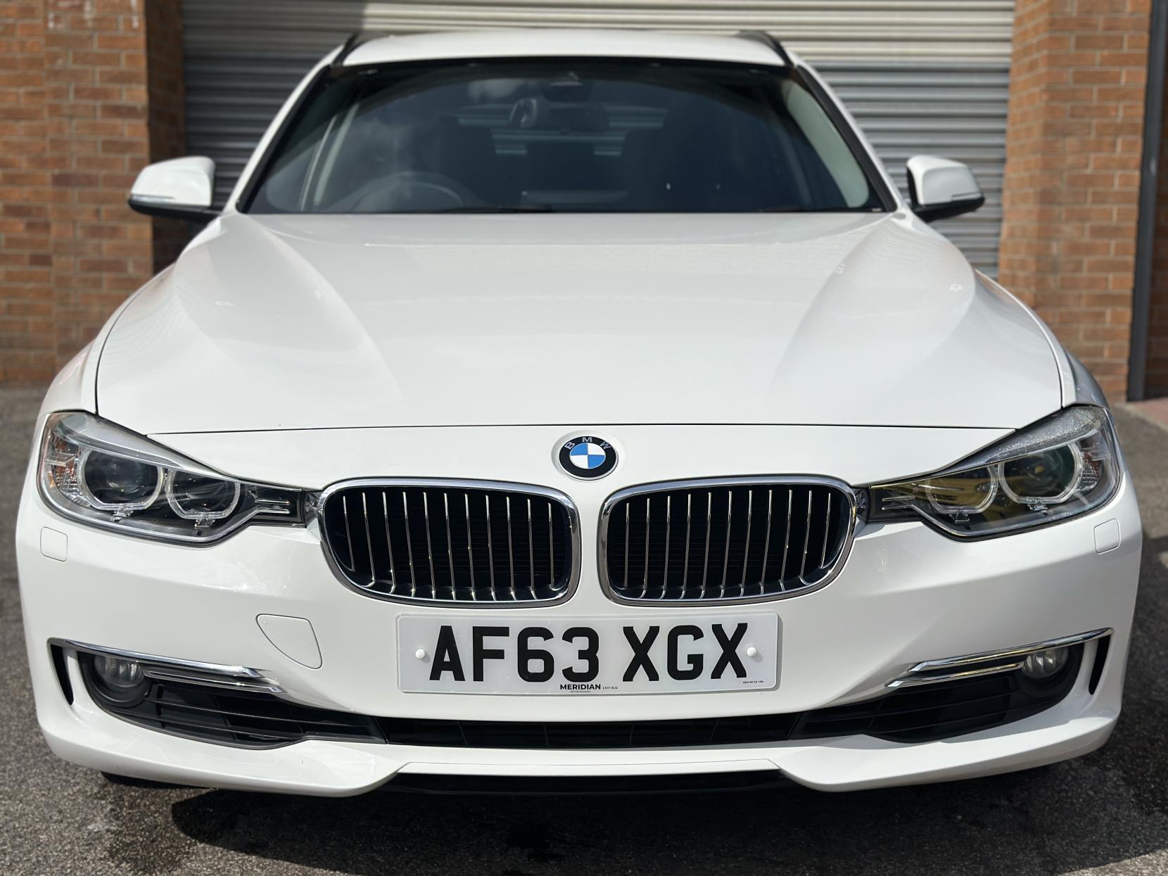 BMW 3 Series 2.0 320i Luxury Touring 5dr Petrol Auto Euro 6 (s/s) (184 ps)