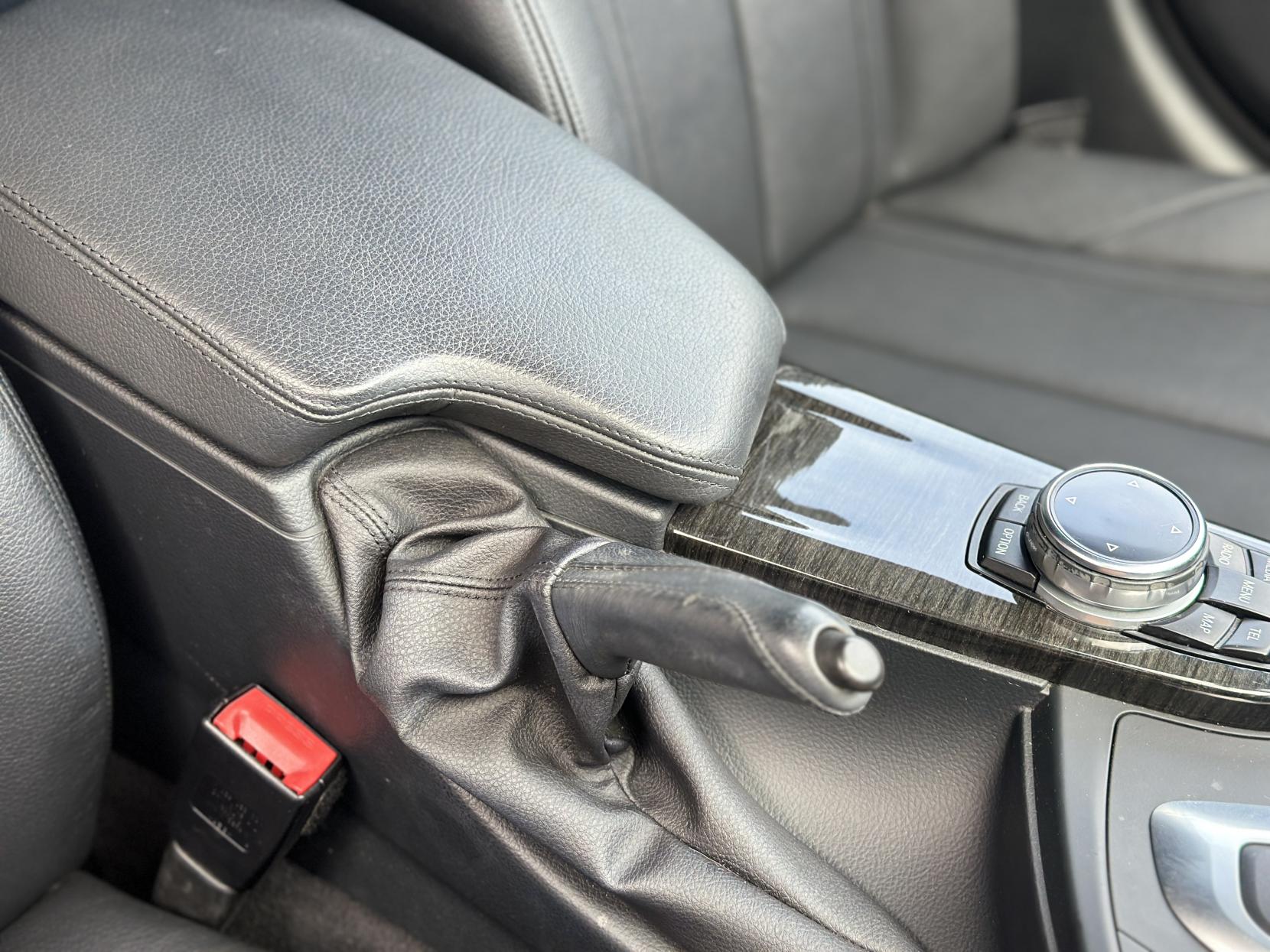 BMW 3 Series 2.0 320i Luxury Touring 5dr Petrol Auto Euro 6 (s/s) (184 ps)