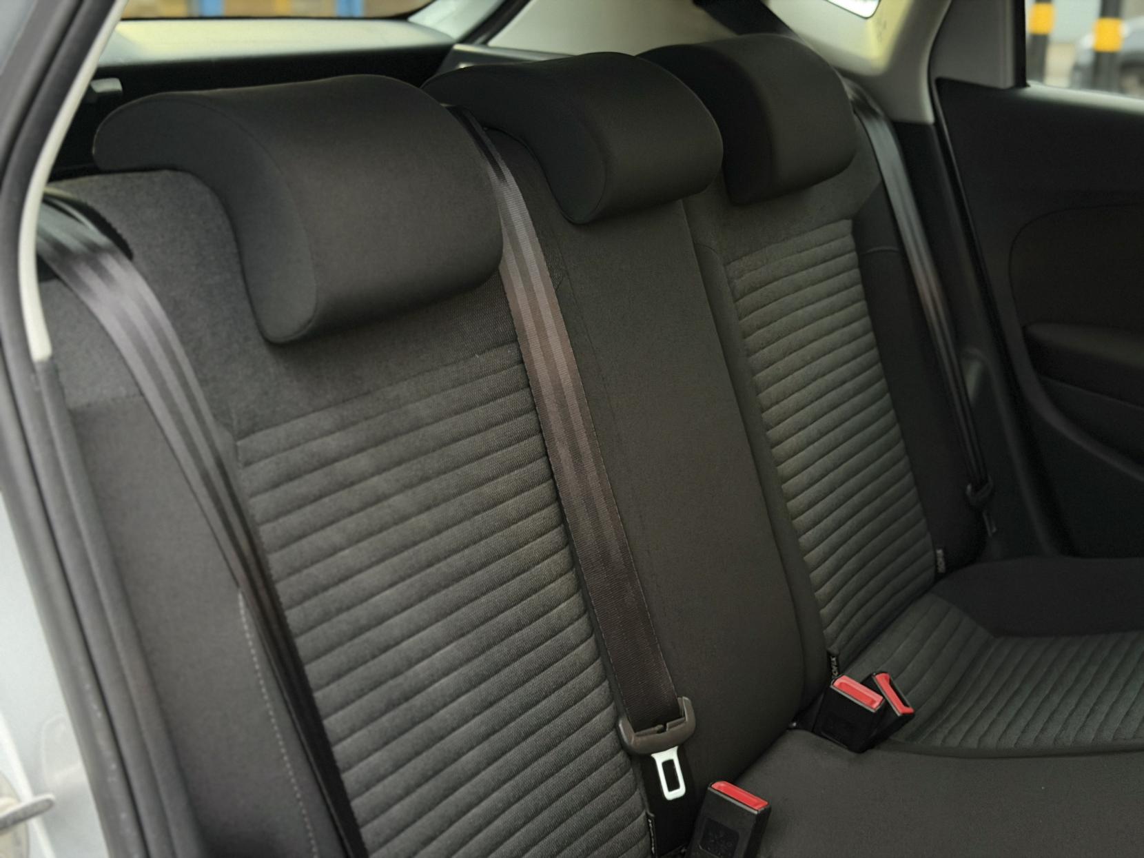 Volkswagen Polo 1.2 Hatchback (2009 - 2014)