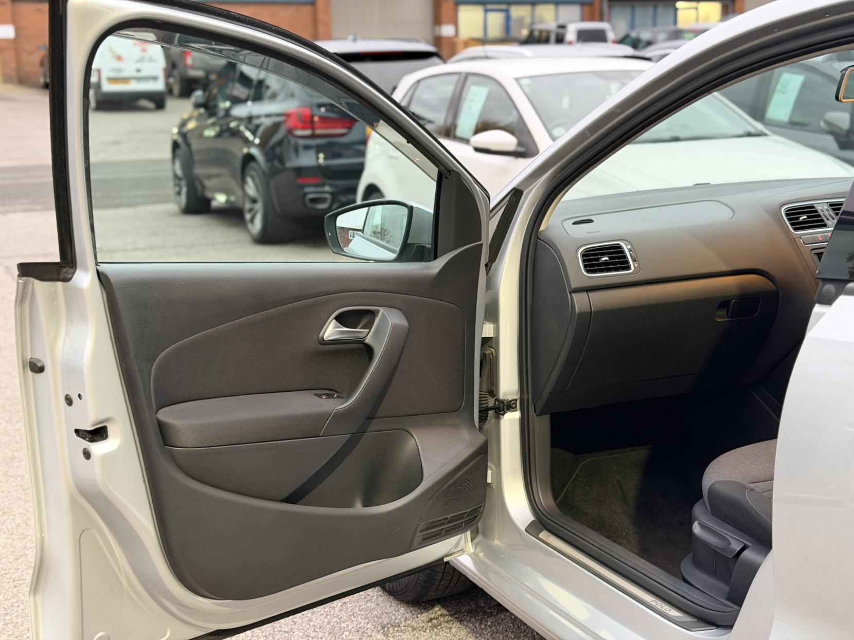 Volkswagen Polo 1.2 Hatchback (2009 - 2014)